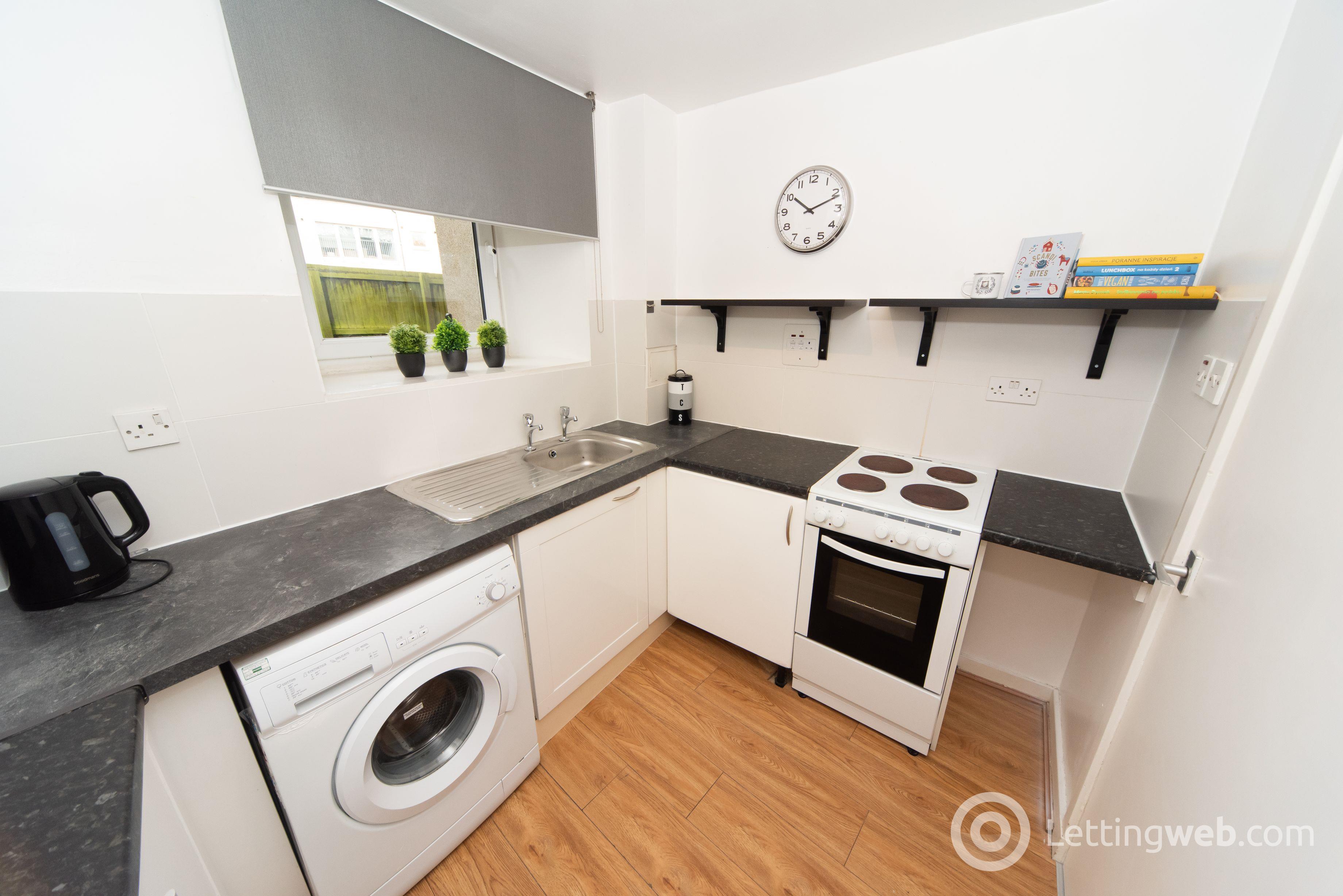 Property to rent in King Street, Aberdeen, AB24 1SD