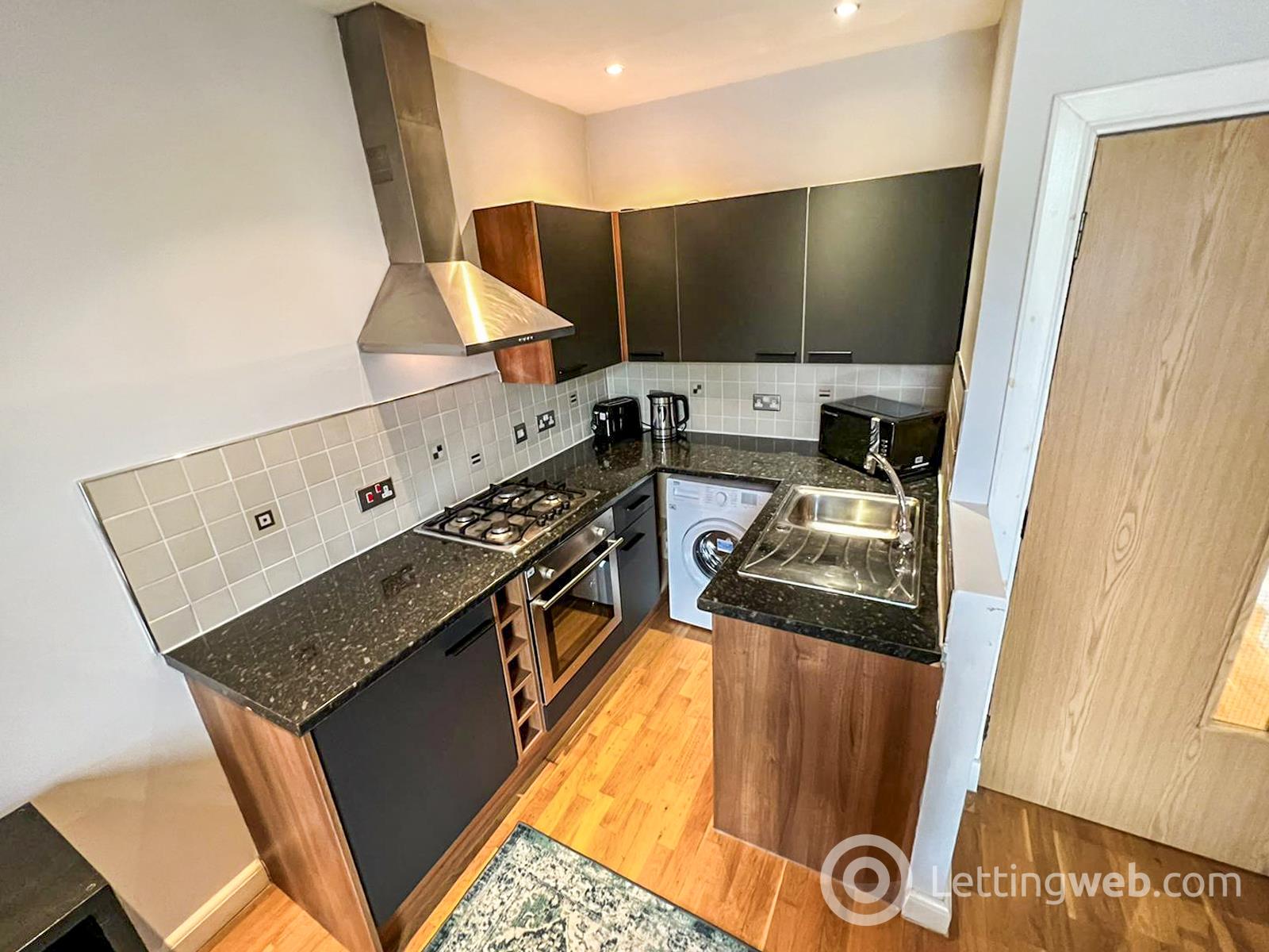 Property to rent in Beechgrove Terrace, Aberdeen, AB15 5HH