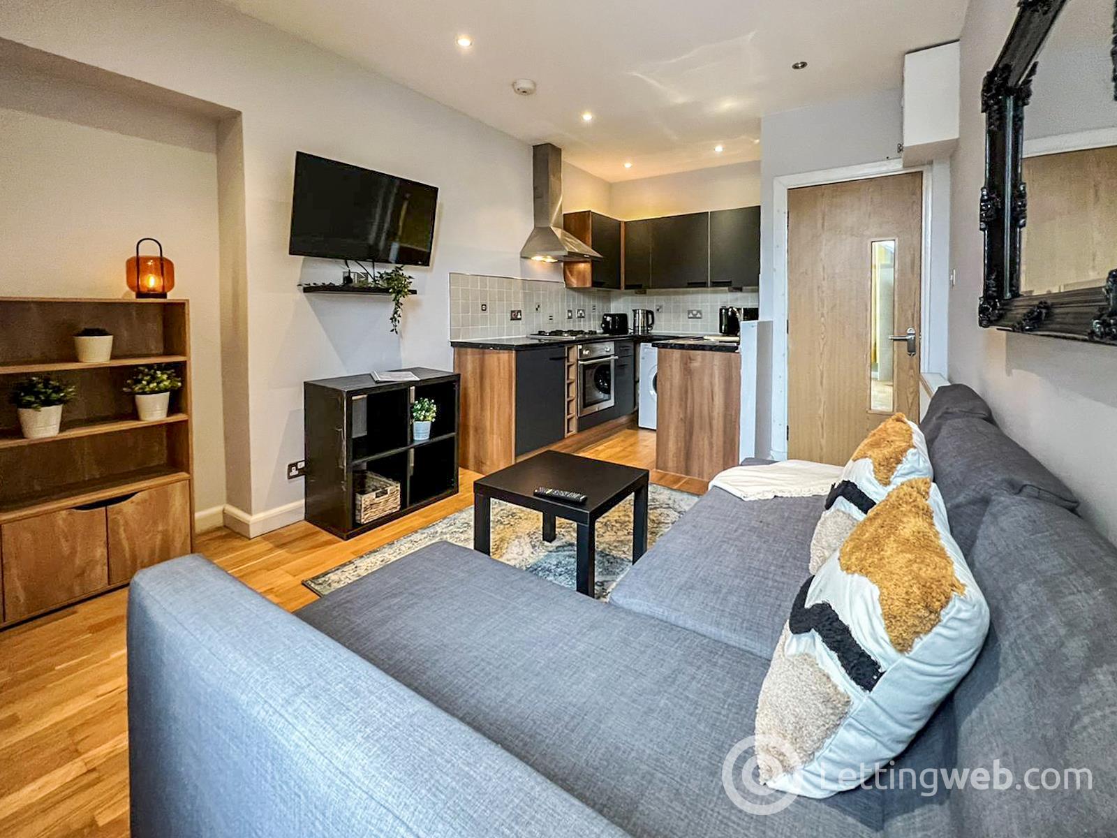 Property to rent in Beechgrove Terrace, Aberdeen, AB15 5HH