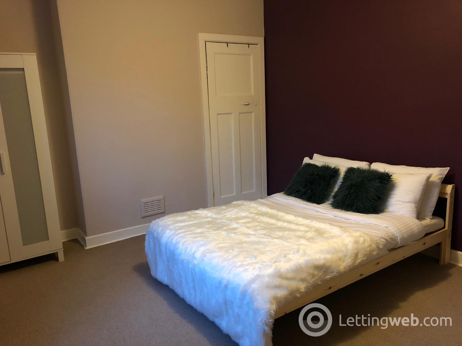 Property to rent in Kerloch Place, Aberdeen, AB11 8JB