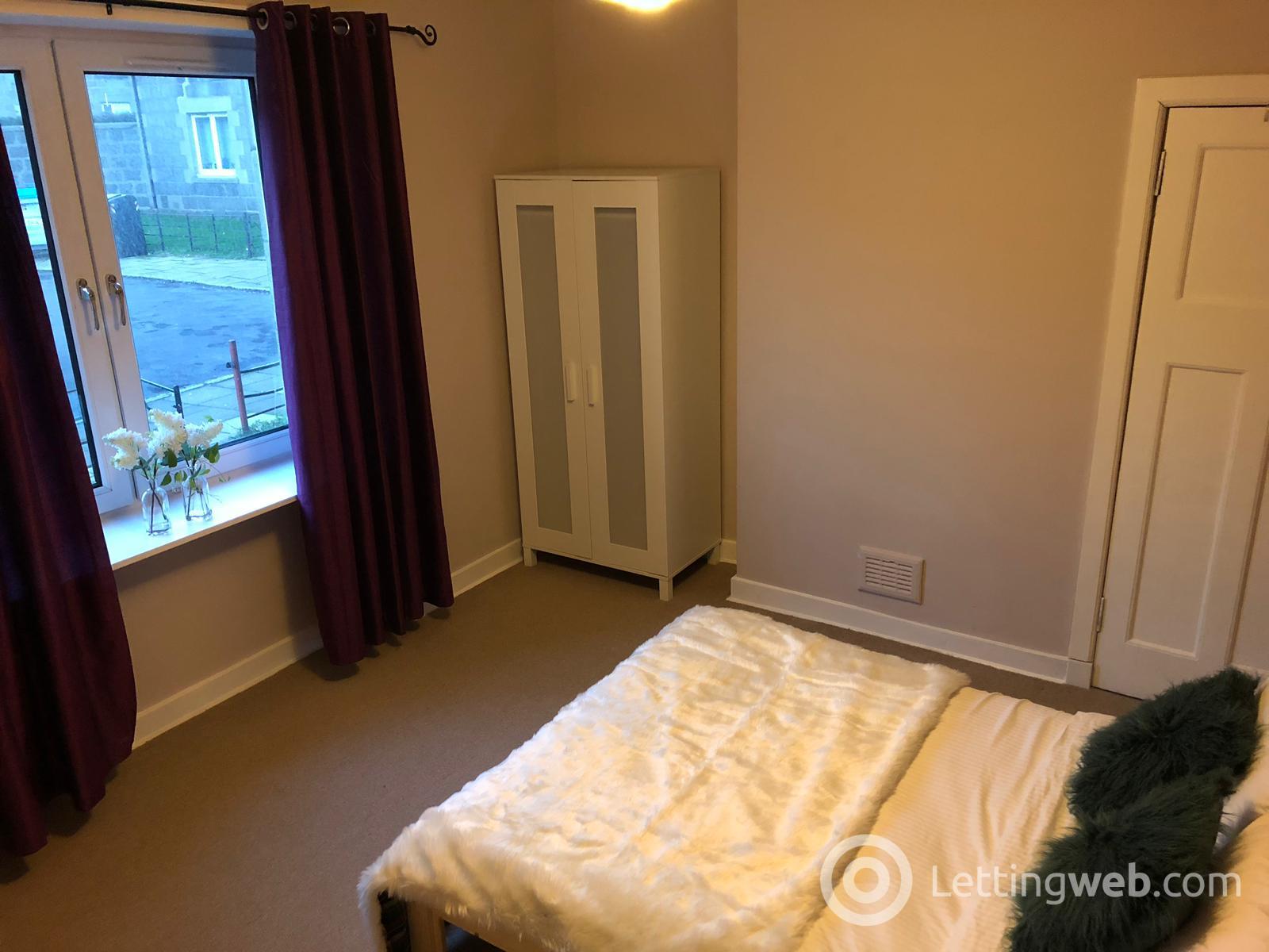 Property to rent in Kerloch Place, Aberdeen, AB11 8JB