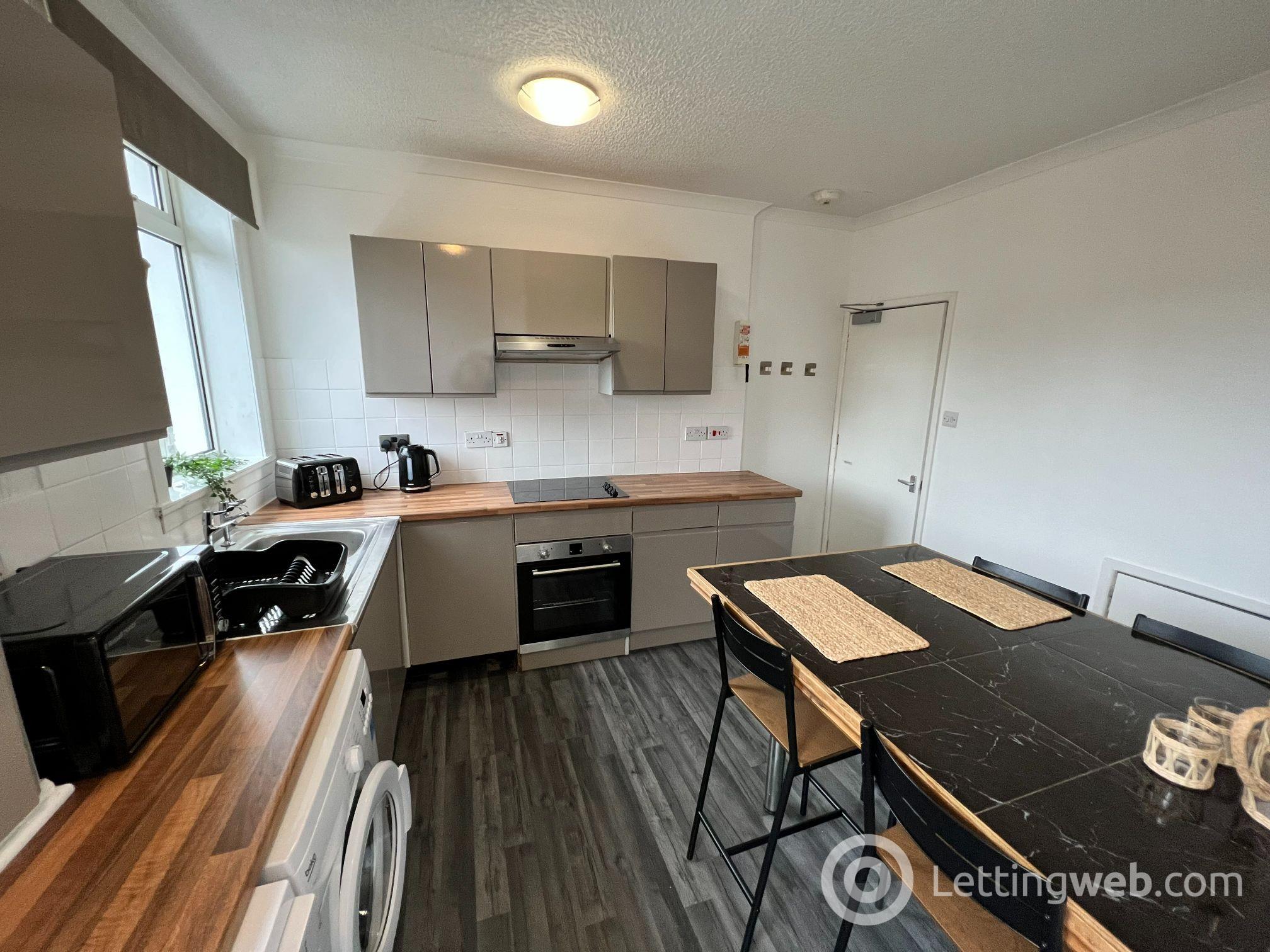 Property to rent in Donbank Terrace, Aberdeen, AB24 2SJ