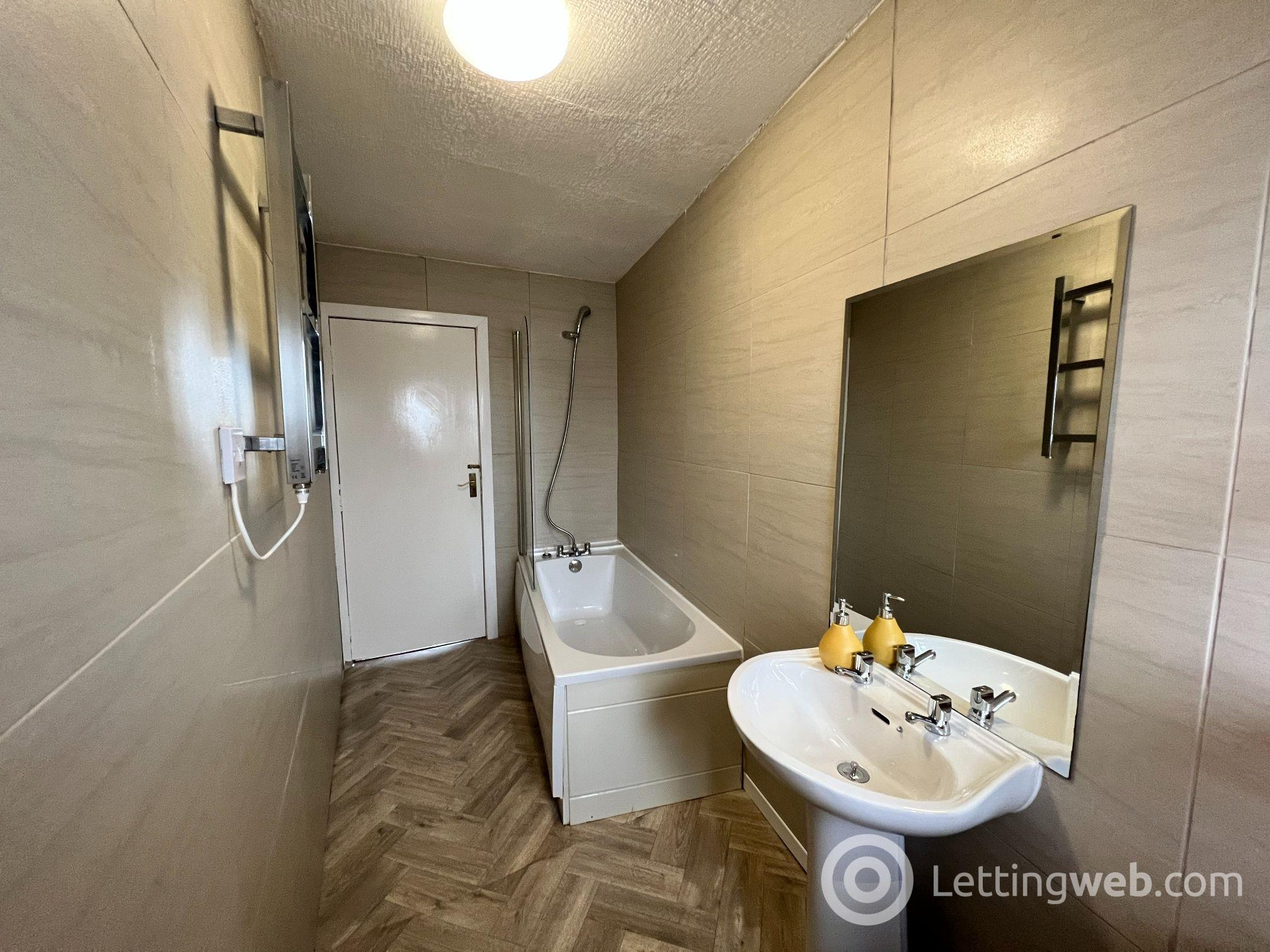 Property to rent in Donbank Terrace, Aberdeen, AB24 2SJ