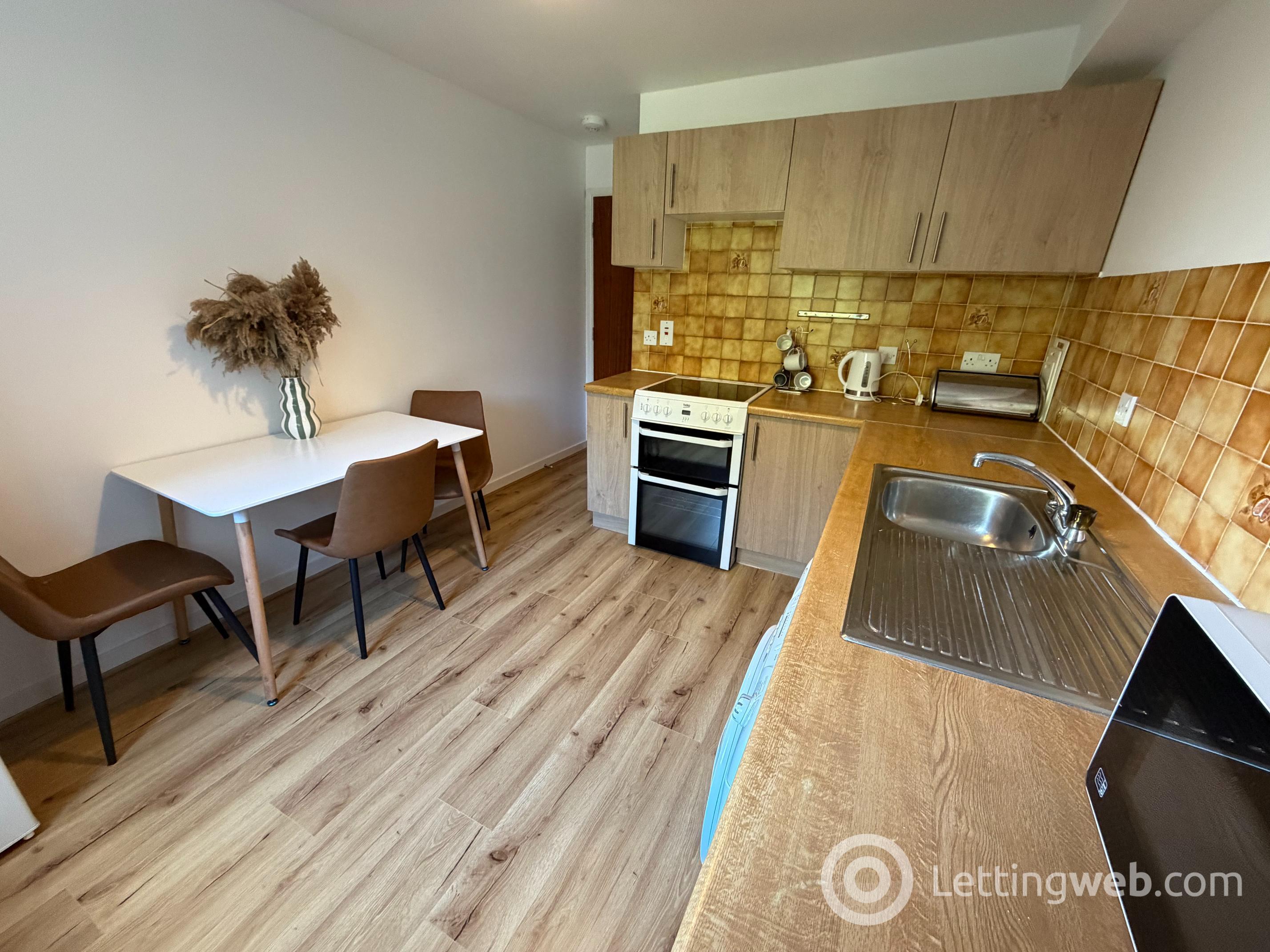 Property to rent in Society Court, Aberdeen, AB24 4DE