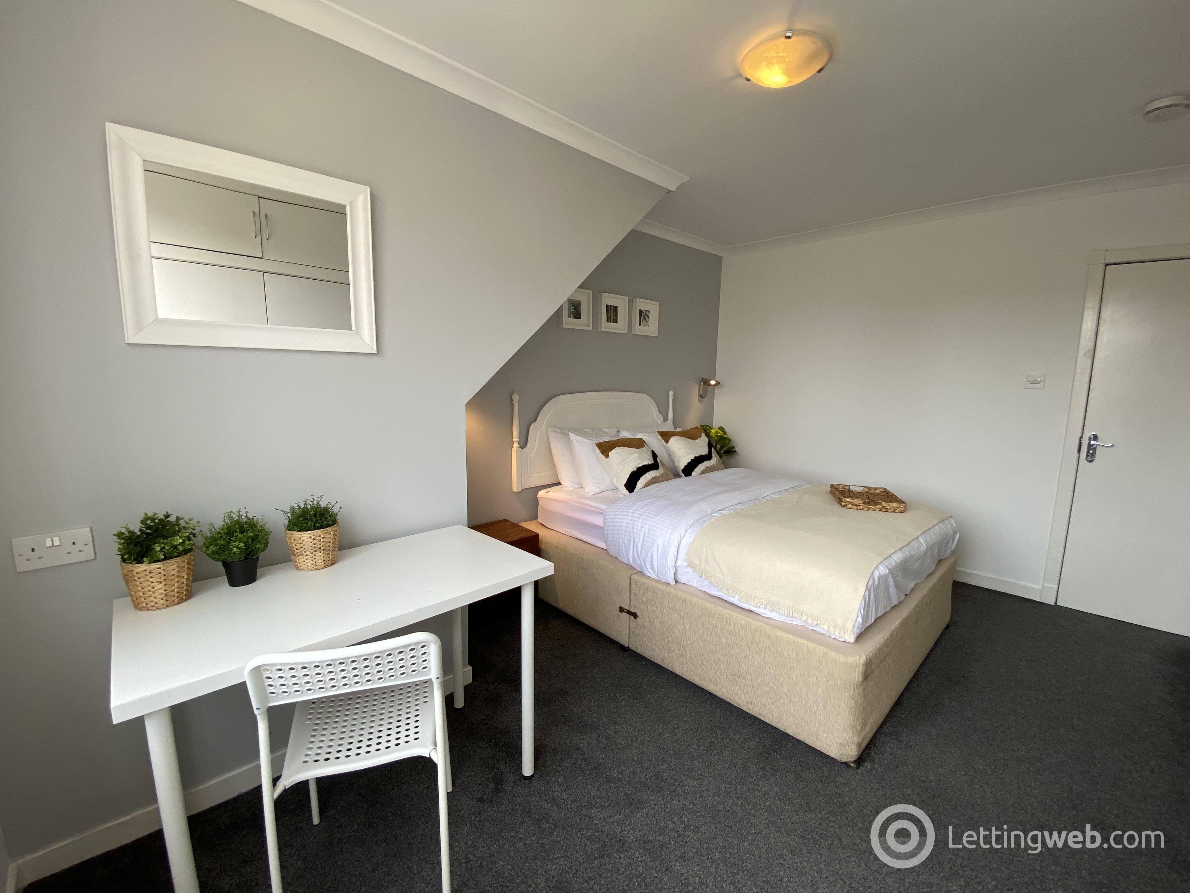 Property to rent in Shiprow, Aberdeen, AB11 5BZ