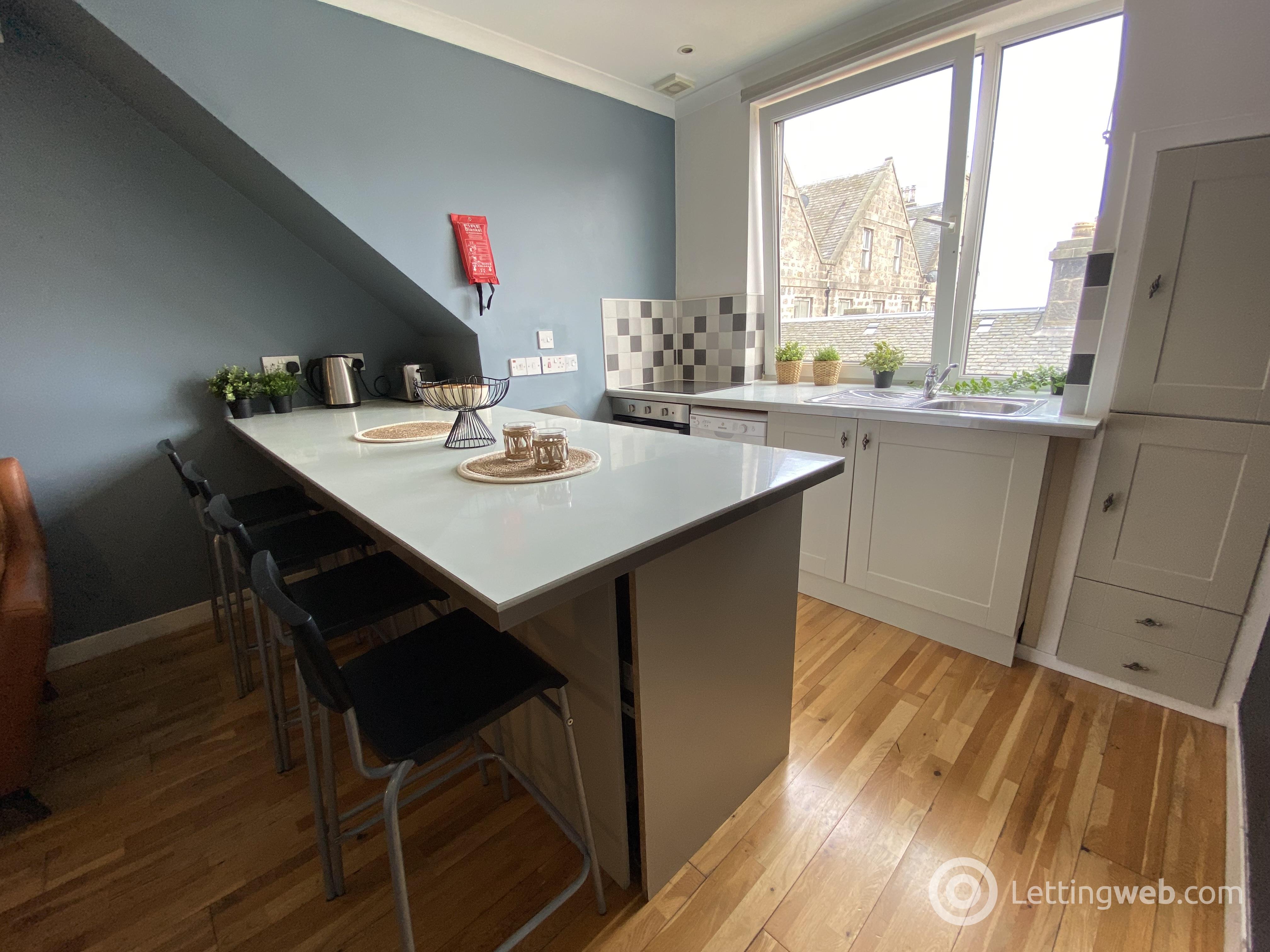 Property to rent in Shiprow, Aberdeen, AB11 5BZ
