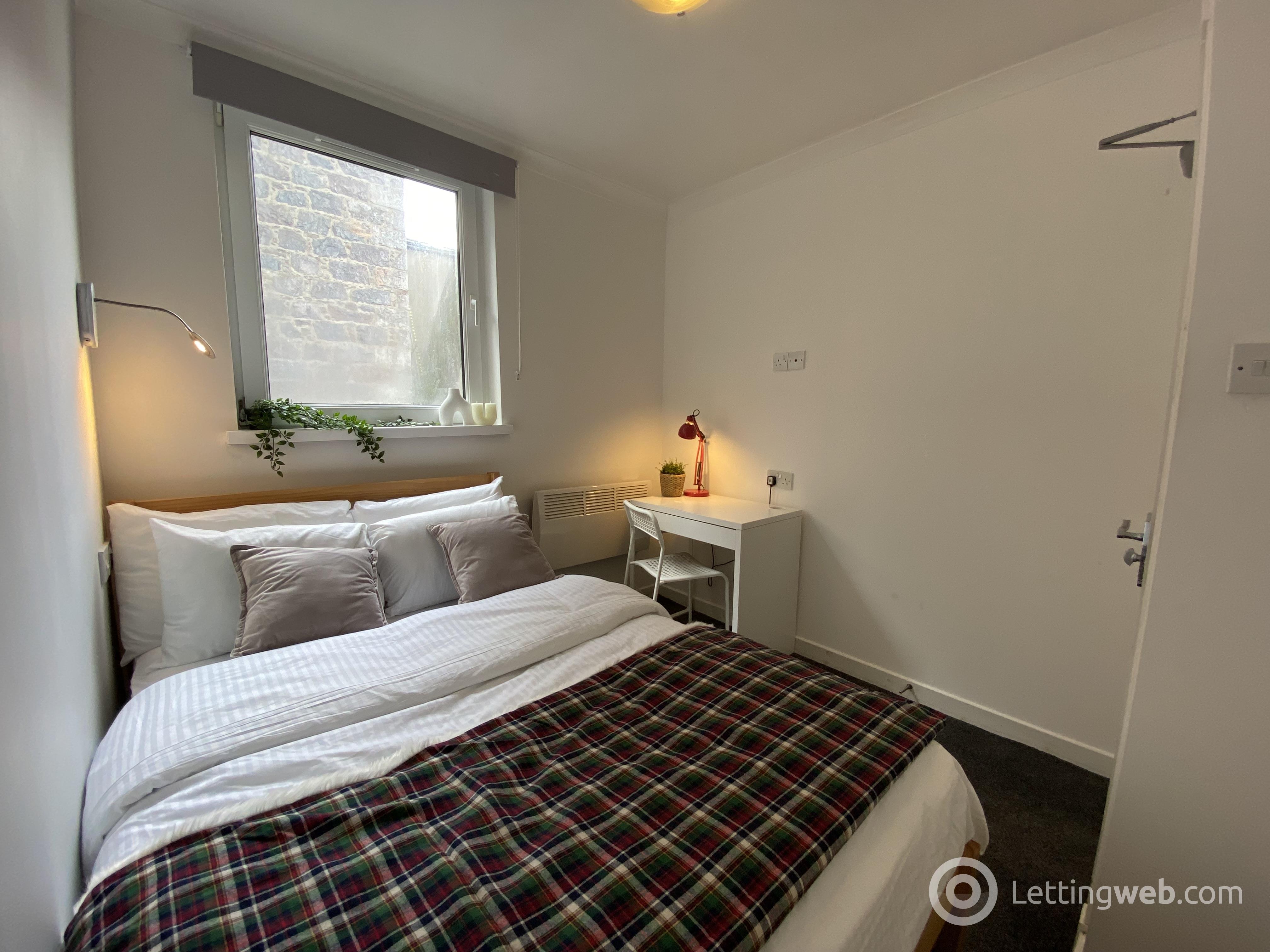 Property to rent in Shiprow, Aberdeen, AB11 5BZ
