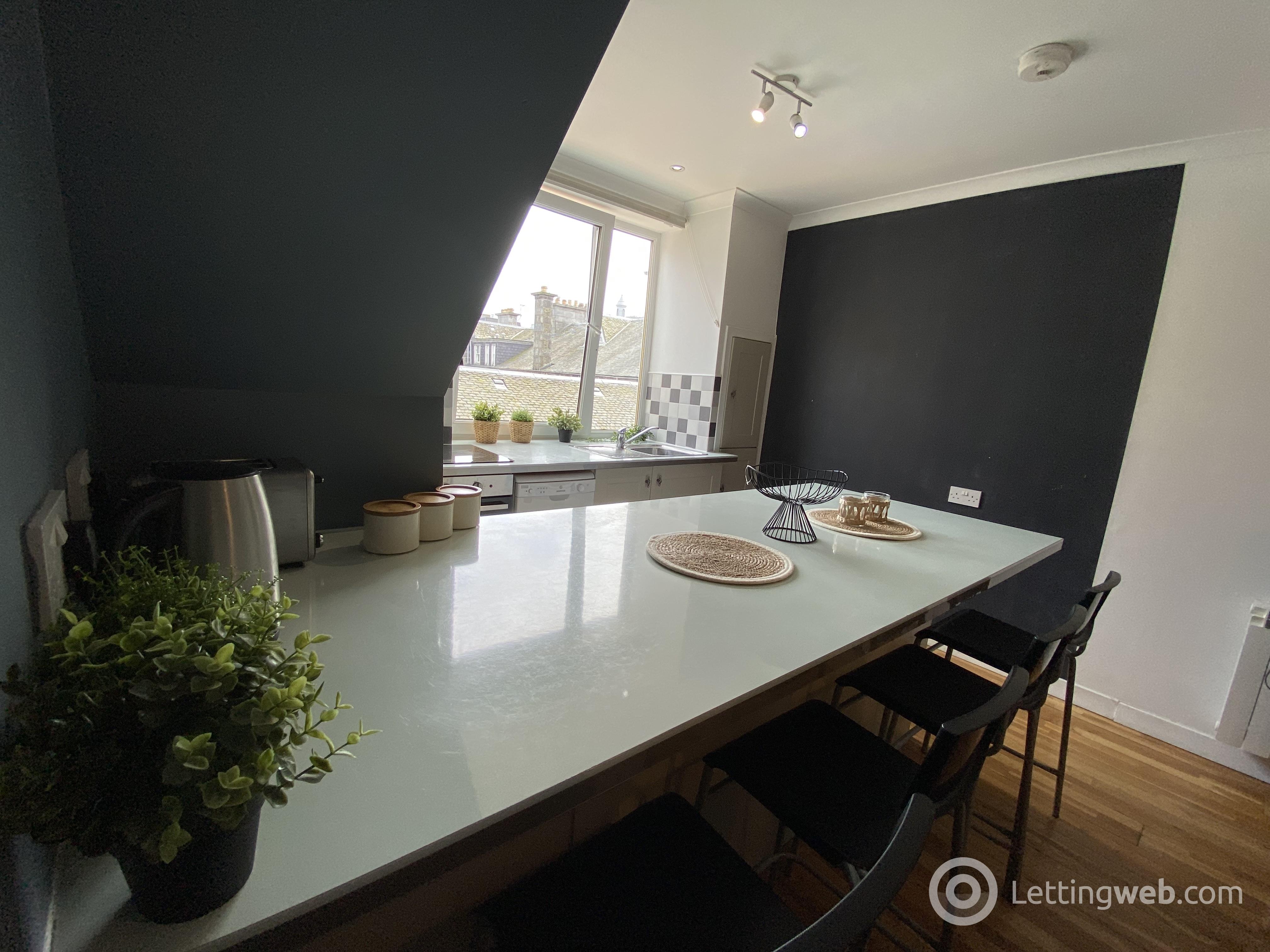 Property to rent in Shiprow, Aberdeen, AB11 5BZ