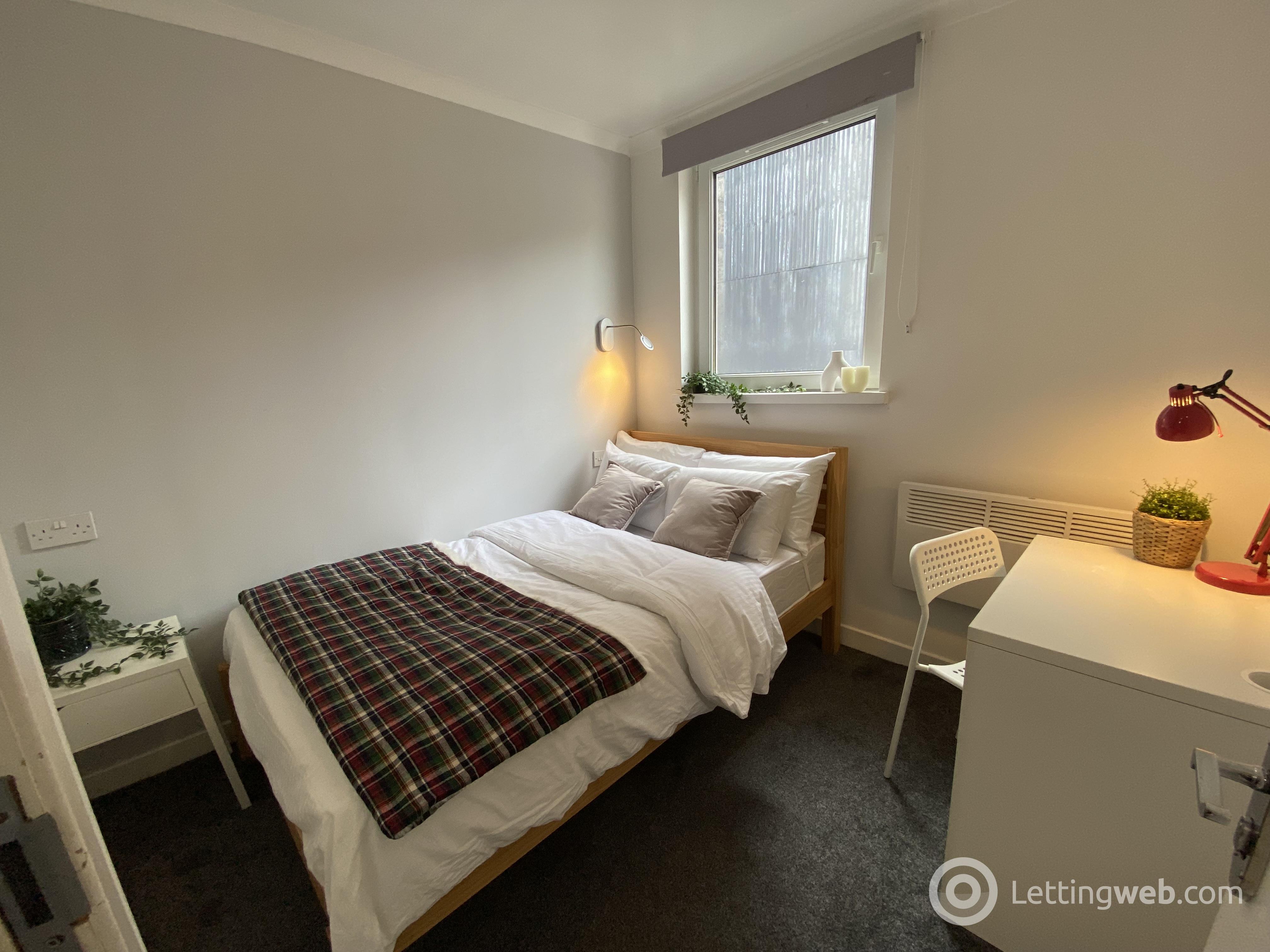 Property to rent in Shiprow, Aberdeen, AB11 5BZ