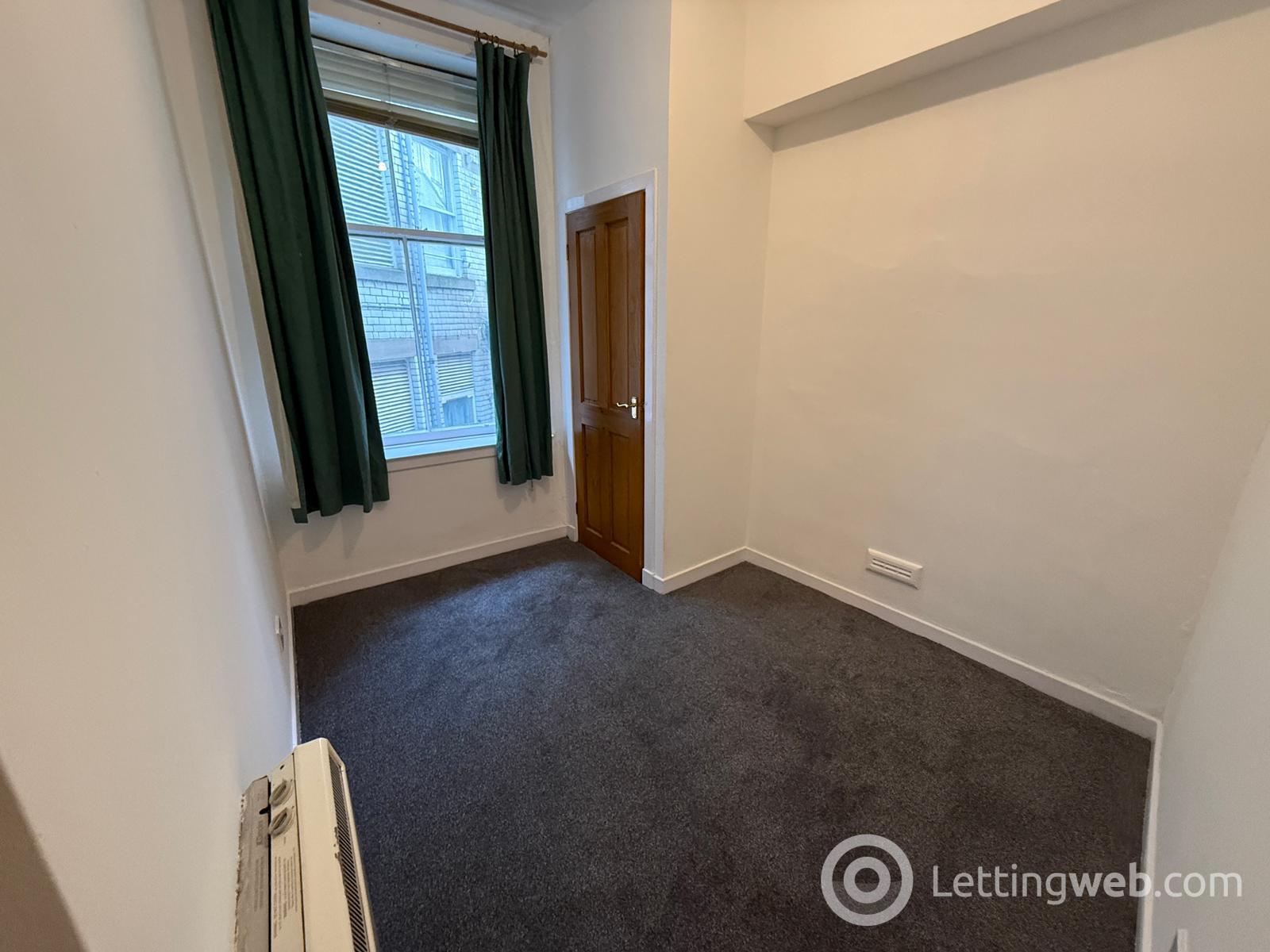 Property to rent in 6 F 2/1, Whitehall Crescent, Dundee, DD1 4AU