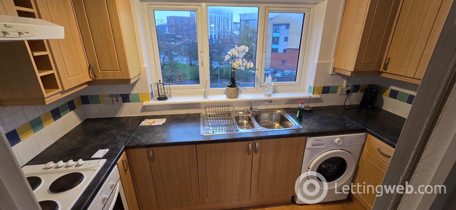 Property to rent in 327 Kennedy Street Townhead Glasgow