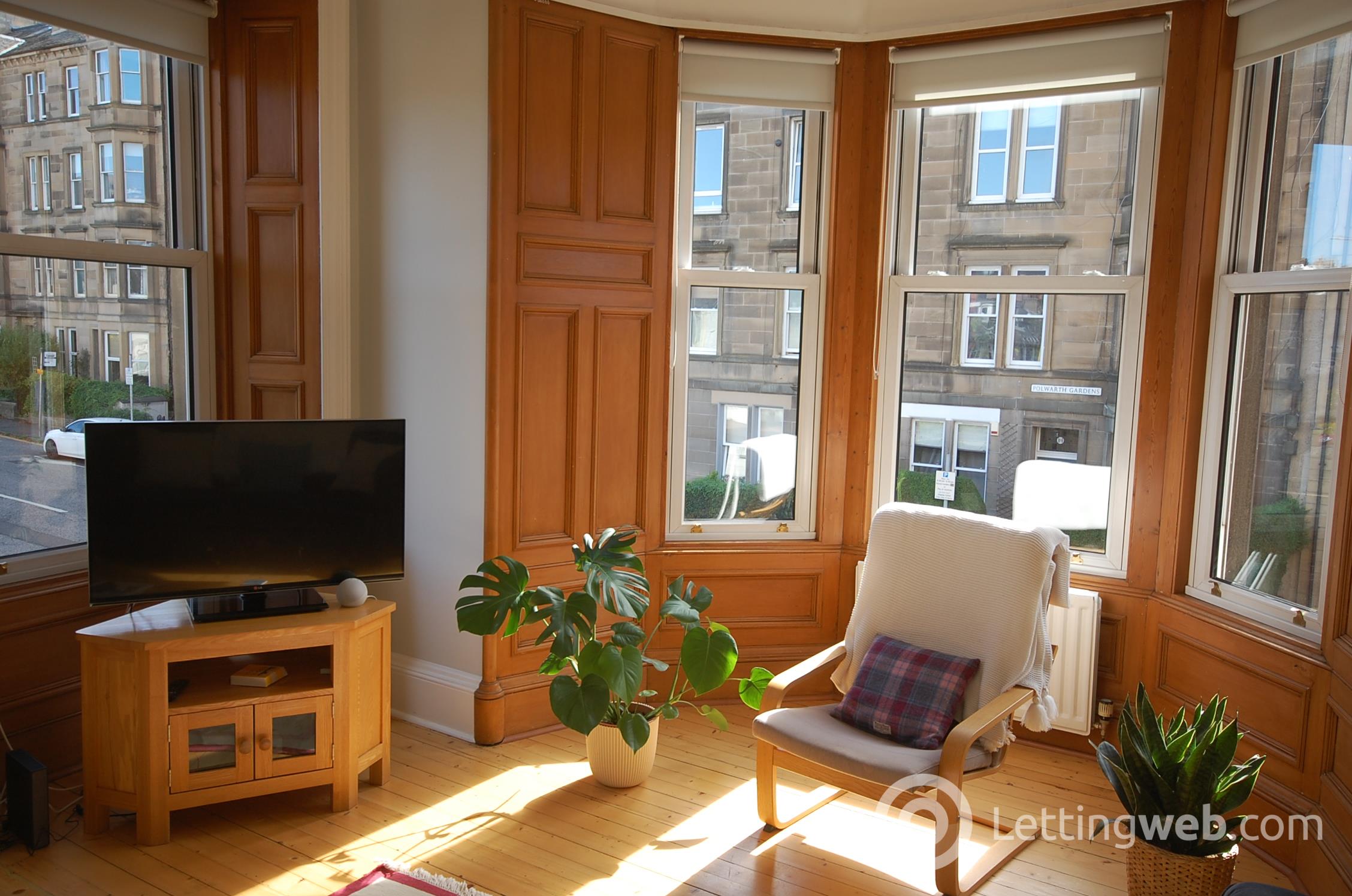 Property to rent in 85/3 Polwarth Gardens