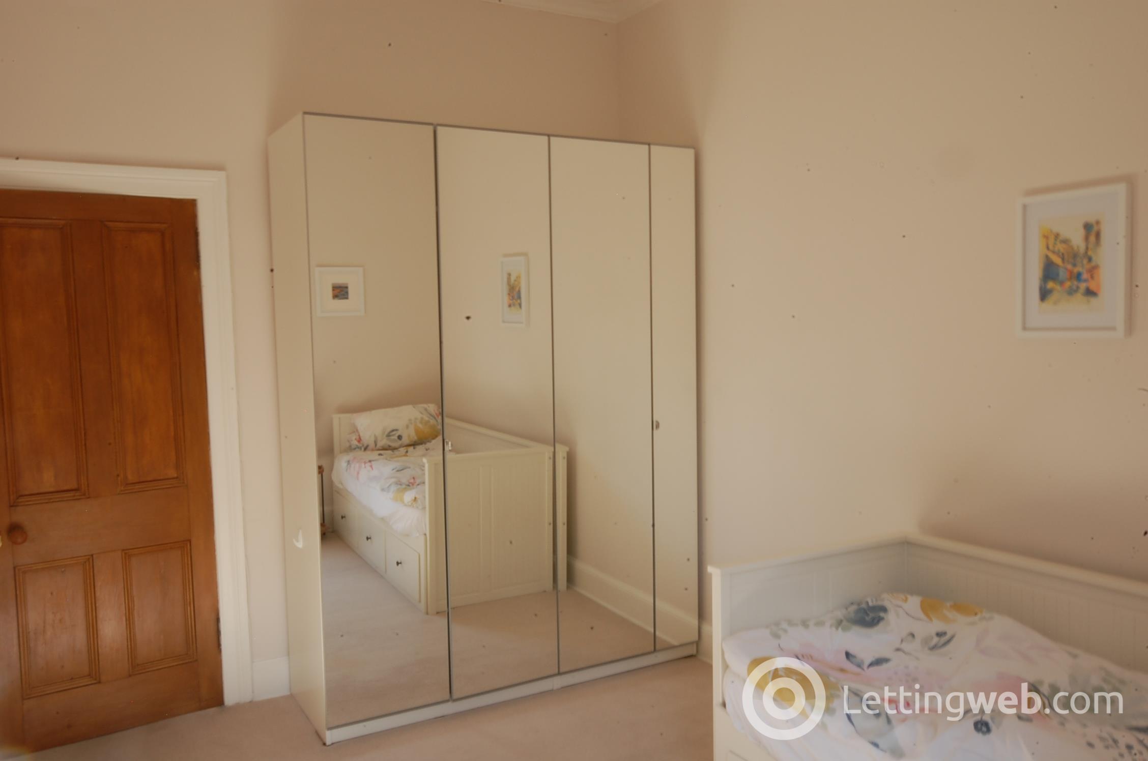 Property to rent in 85/3 Polwarth Gardens