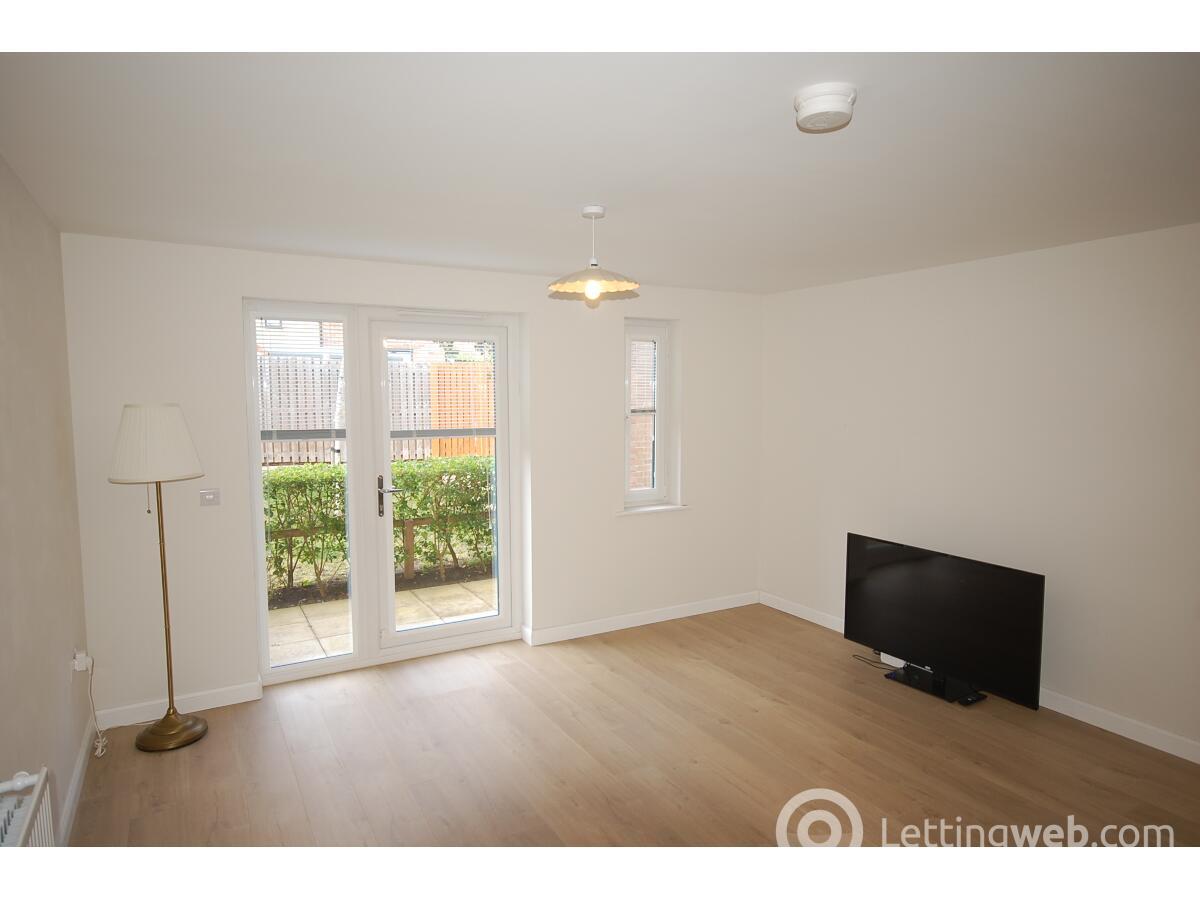 Property to rent in 6 Adamslaw Place