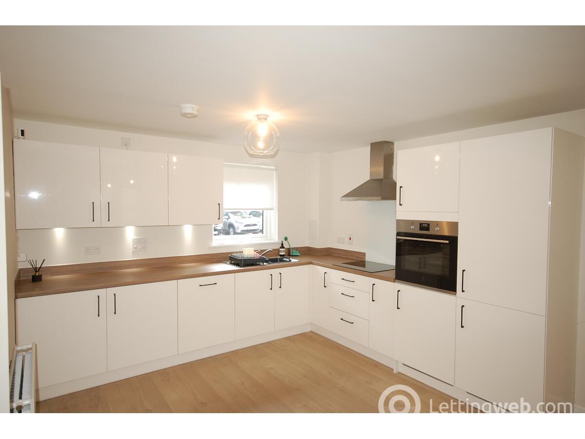 Property to rent in 6 Adamslaw Place