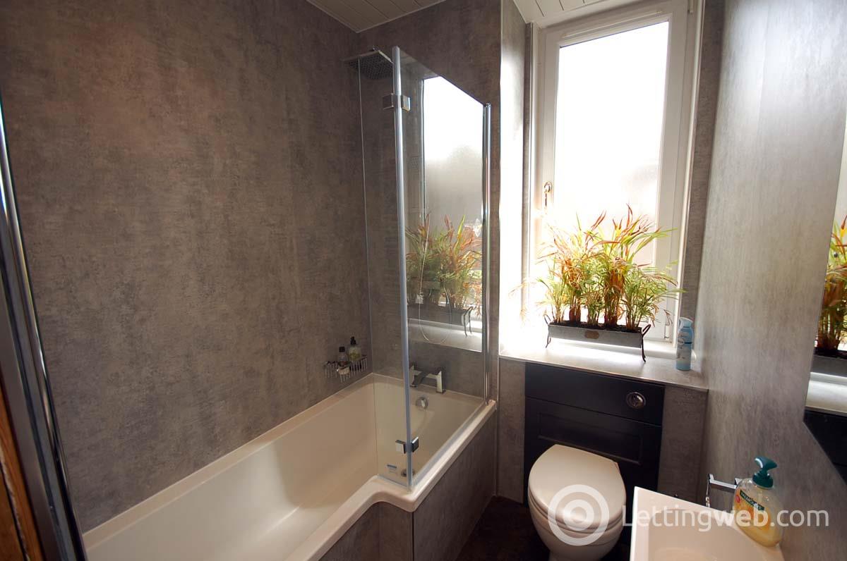 Property to rent in Milton Street