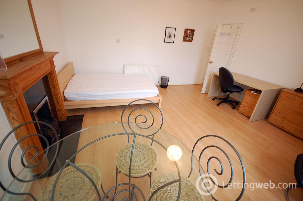 Property to rent in Hanover Street