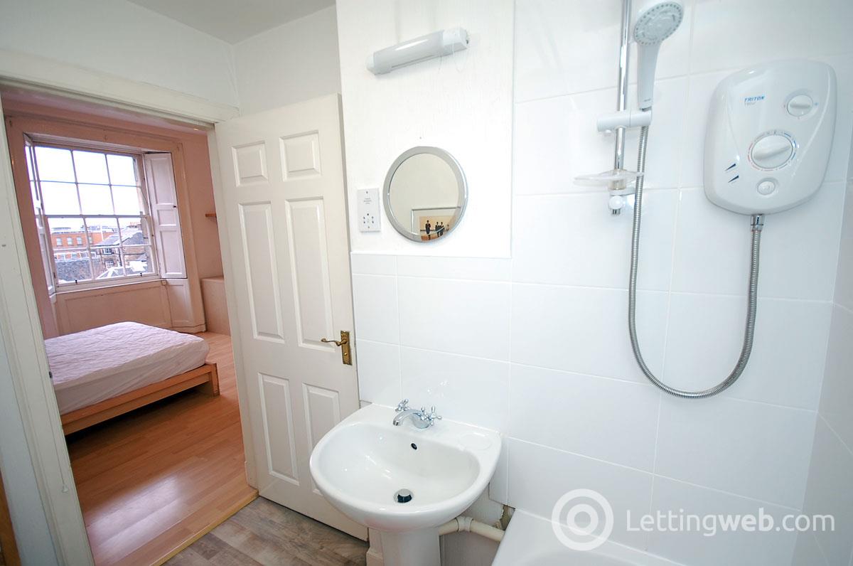 Property to rent in Hanover Street