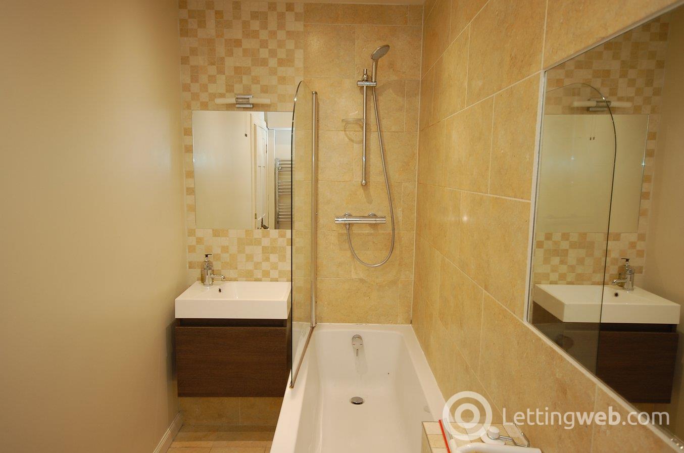Property to rent in 1/1f2 St Stephen Place