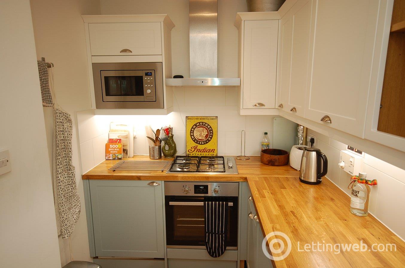 Property to rent in 1/1f2 St Stephen Place
