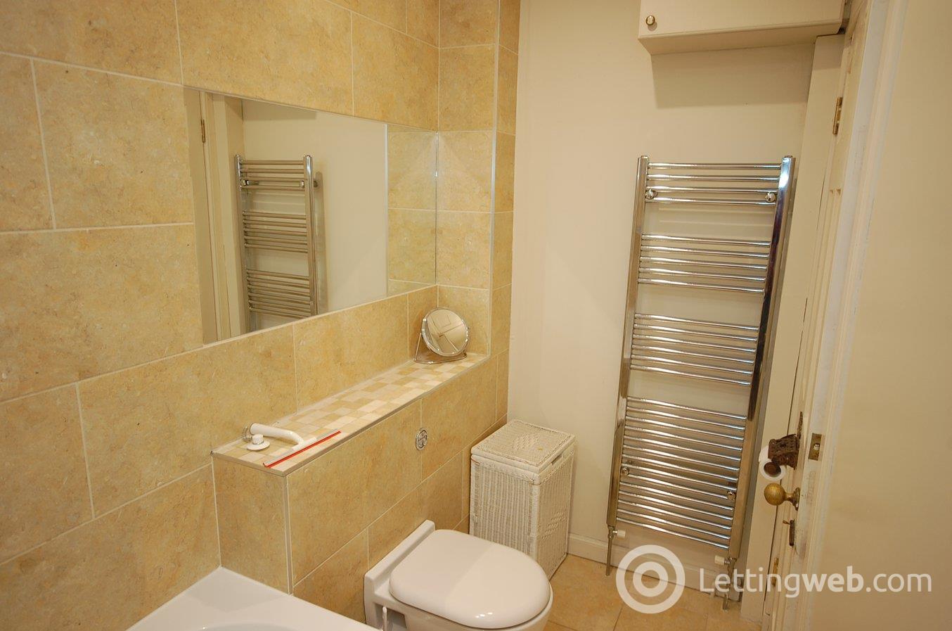 Property to rent in 1/1f2 St Stephen Place