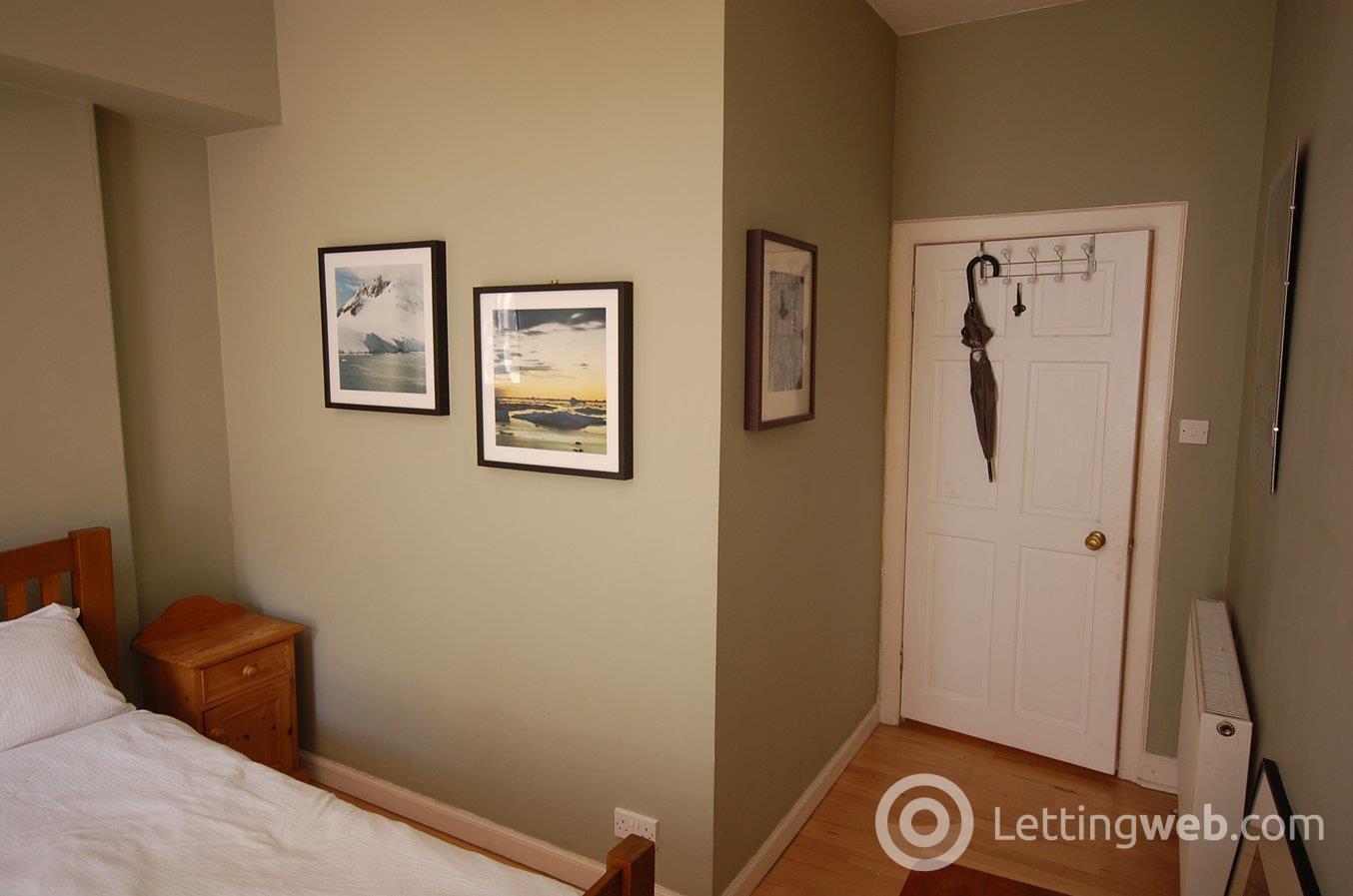 Property to rent in 1/1f2 St Stephen Place