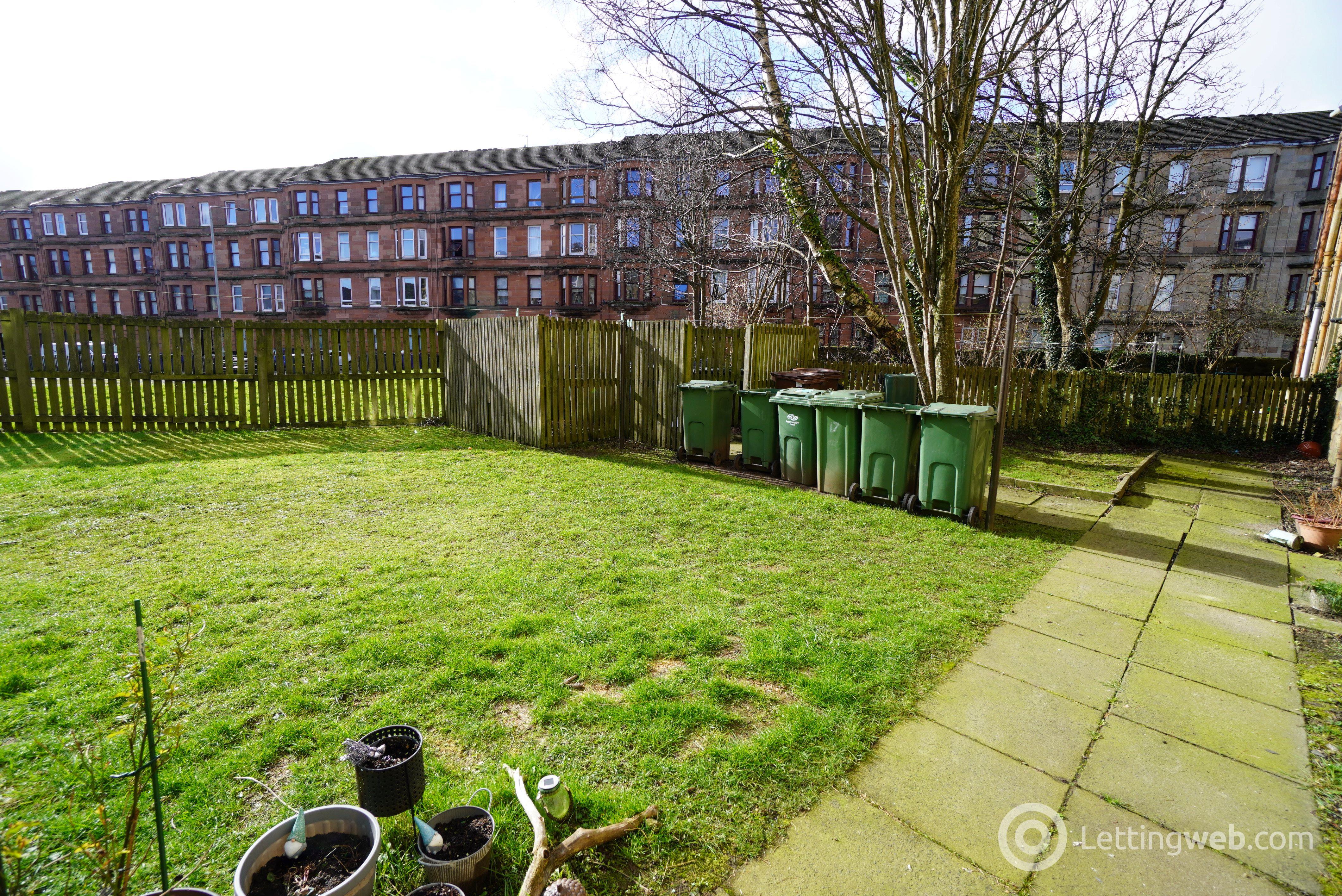 Property to rent in 17 Crossflat Crescent, Paisley, PA1 1PN