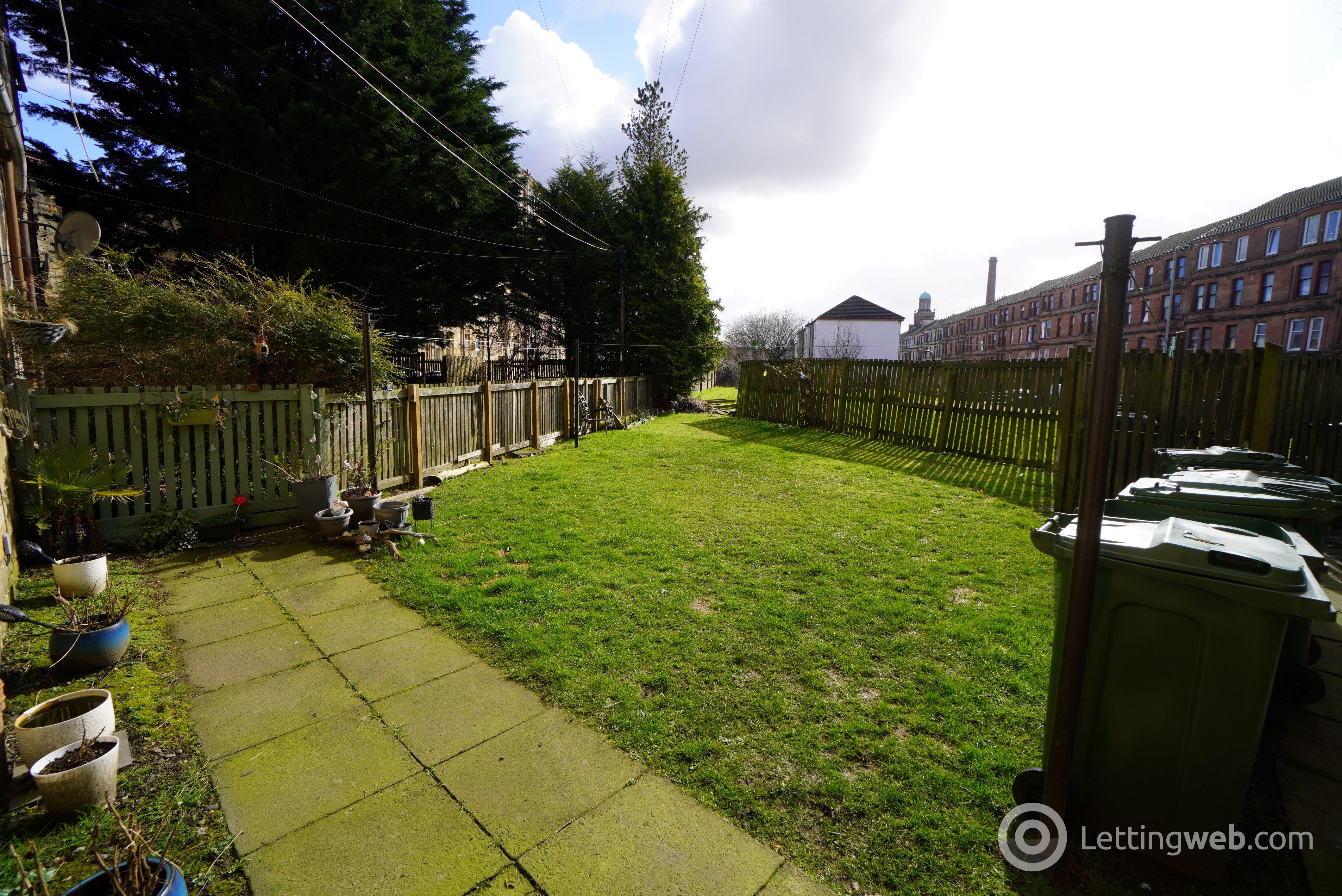 Property to rent in 17 Crossflat Crescent, Paisley, PA1 1PN