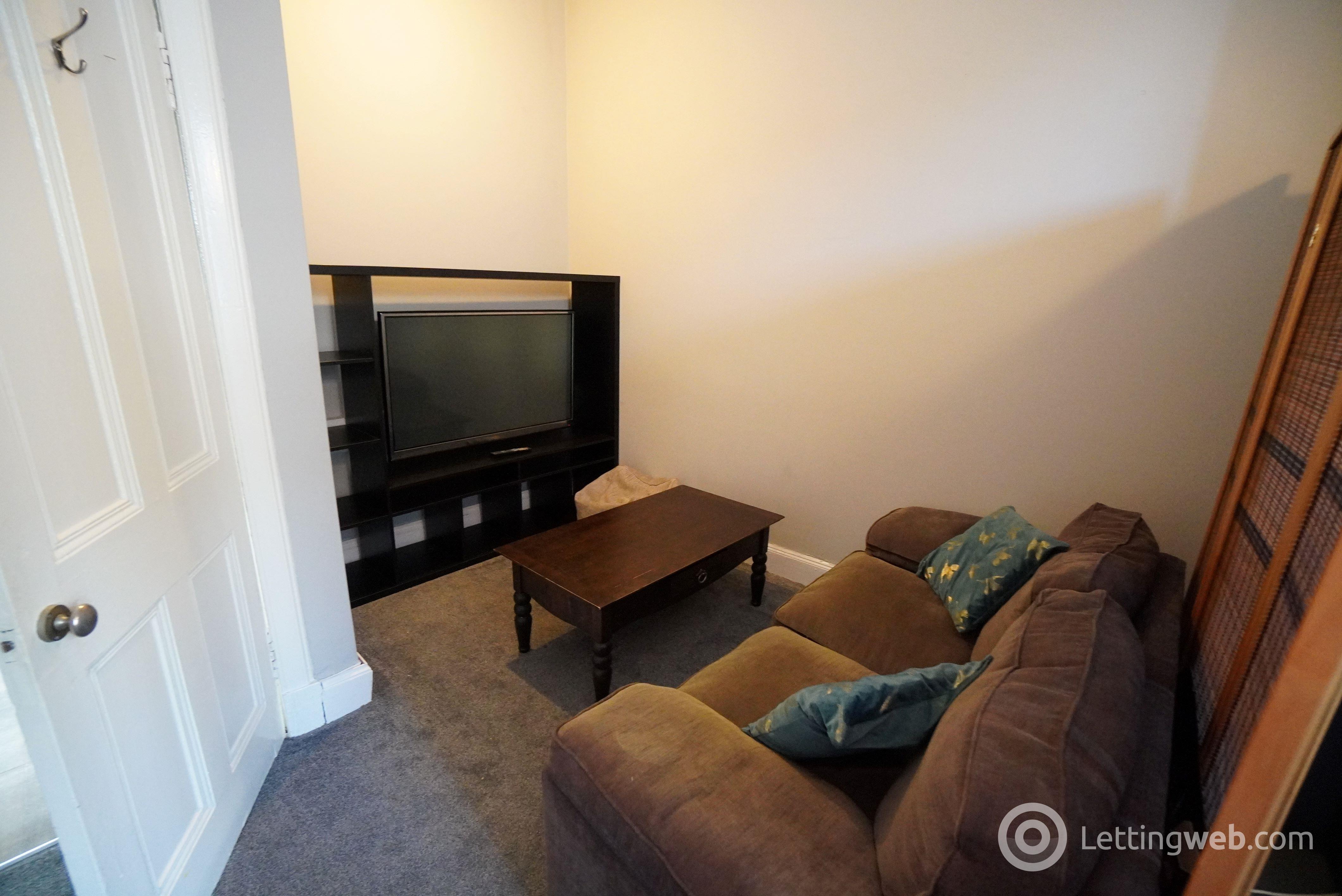 Property to rent in 17 Crossflat Crescent, Paisley, PA1 1PN