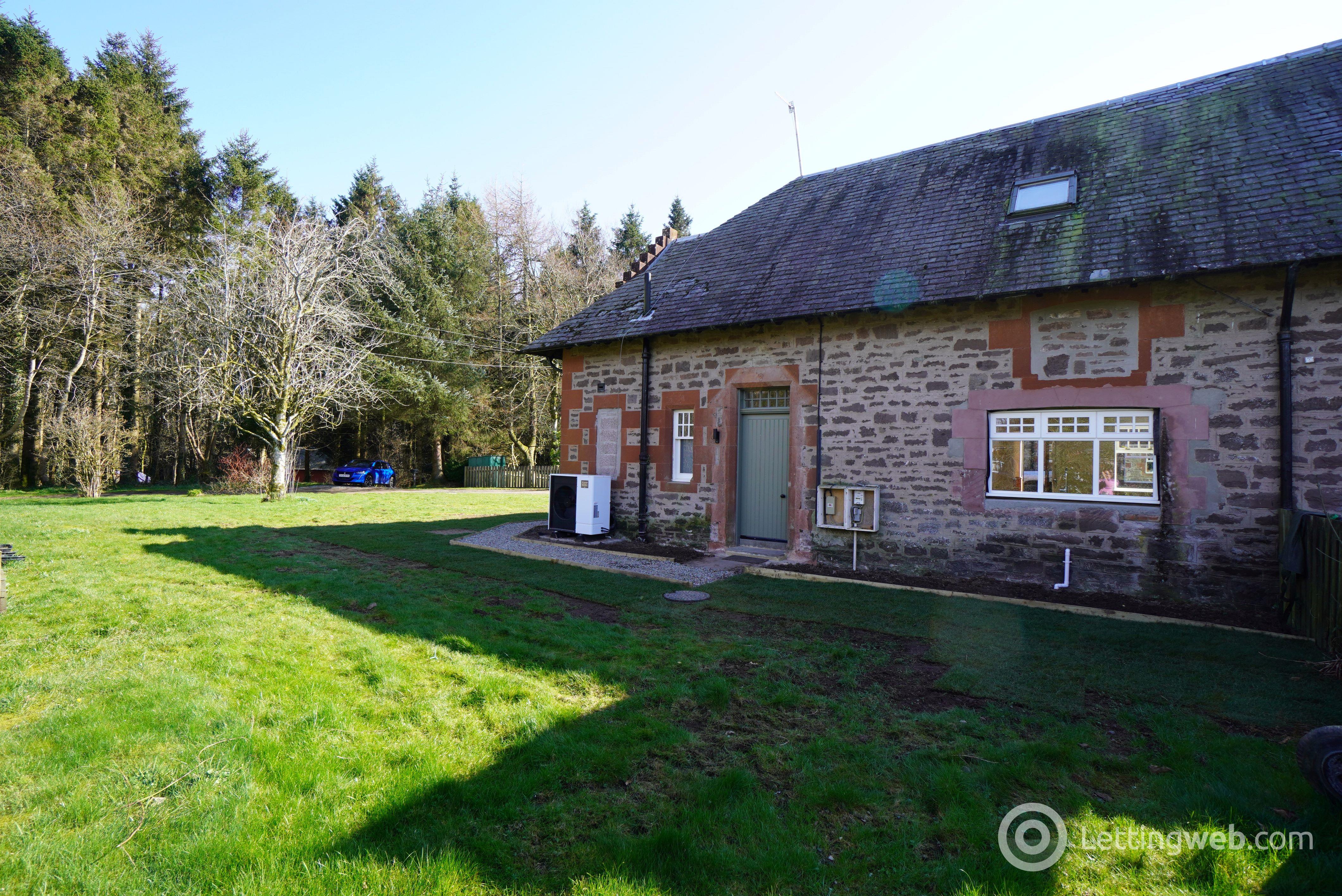 Property to rent in The Midden, Wester Auchentroig, Buchlyvie, Stirling, FK8 3PB