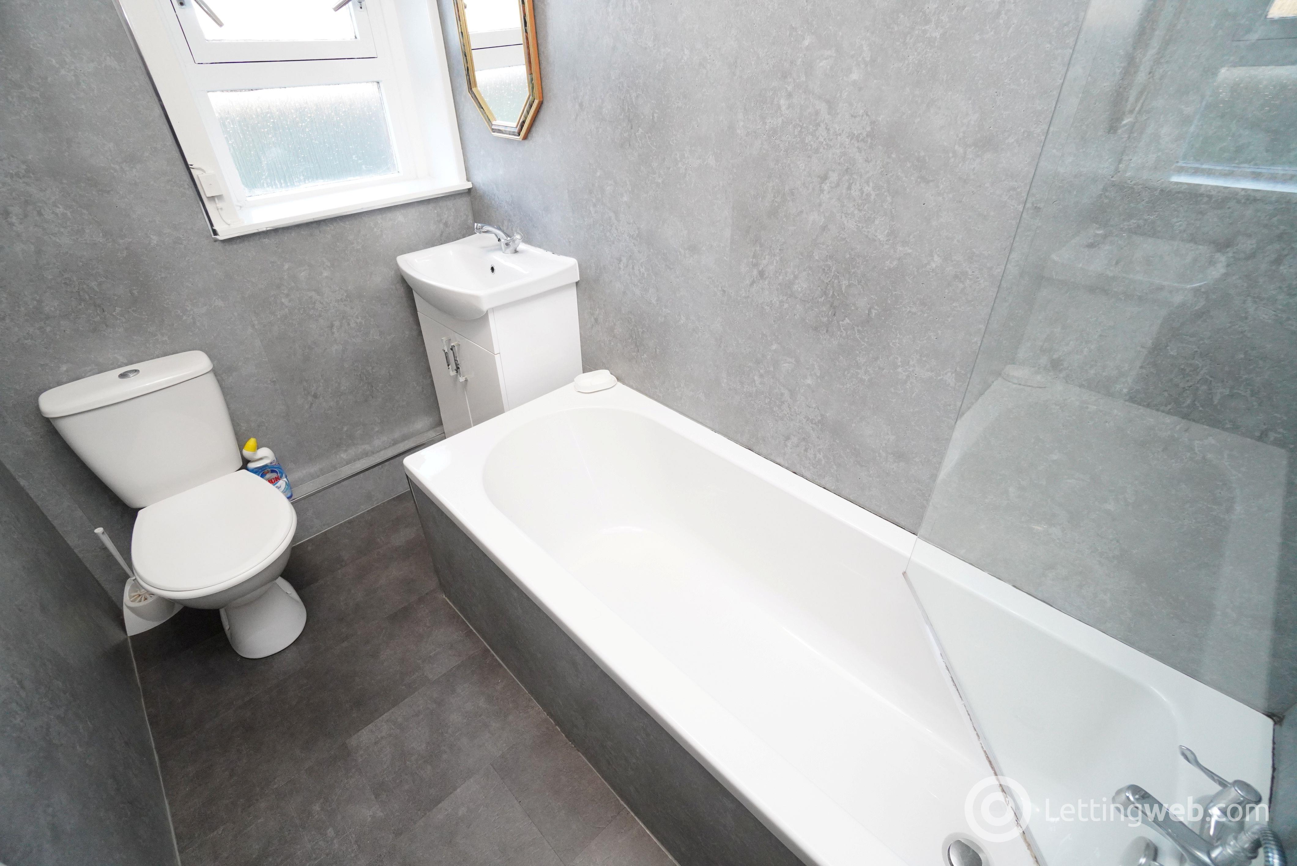 Property to rent in 2/1, 48 Glencoe Street, Glasgow, G13 1YP