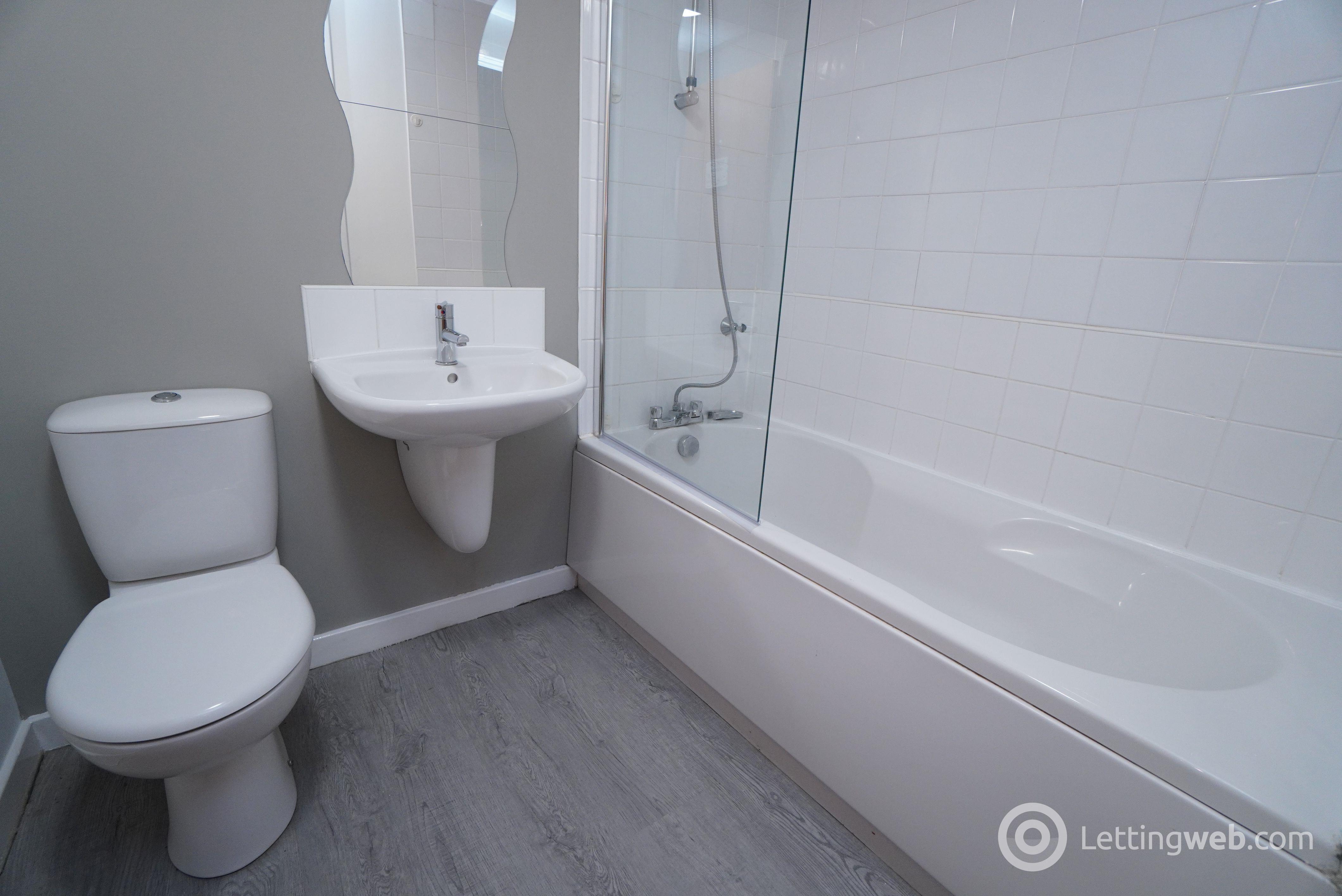 Property to rent in 0/1, 64 Strathblane Gardens, Glasgow, G13 1BX