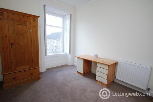 Property to rent in 84 Sanda Street