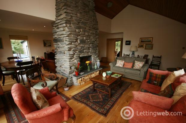 Property to rent in Castle Gardens, Drymen