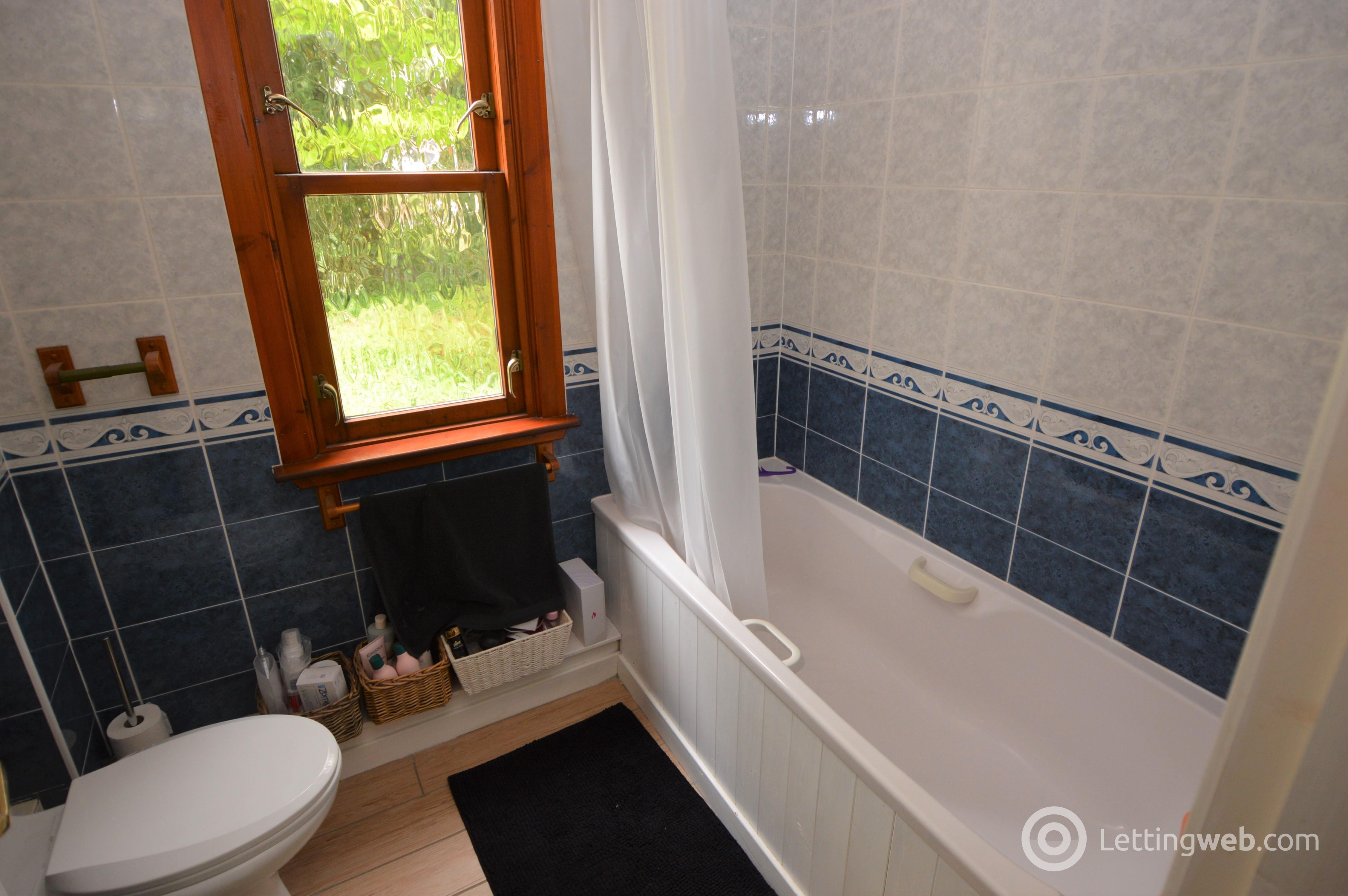 Property to rent in Main Street, Killearn