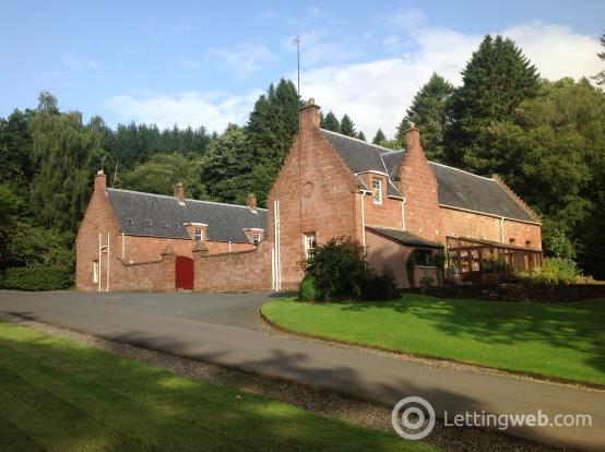 Property to rent in Stable Flat, Duntreath Estate