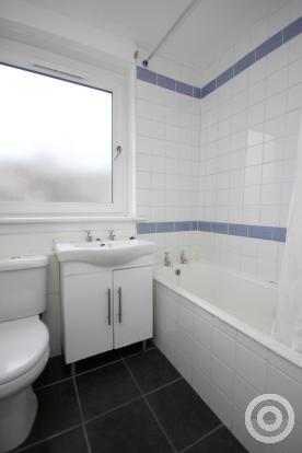 Property to rent in 10 Rossendale Court