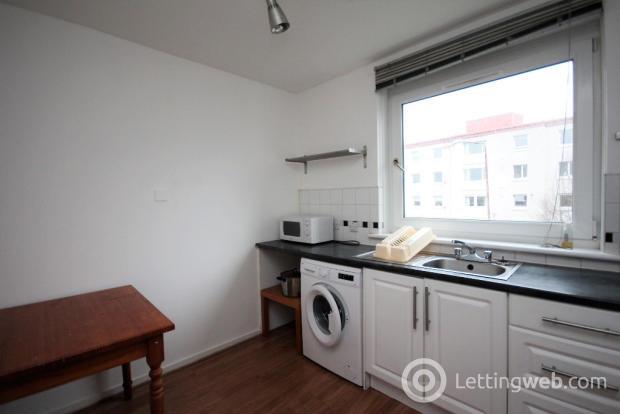 Property to rent in 10 Rossendale Court