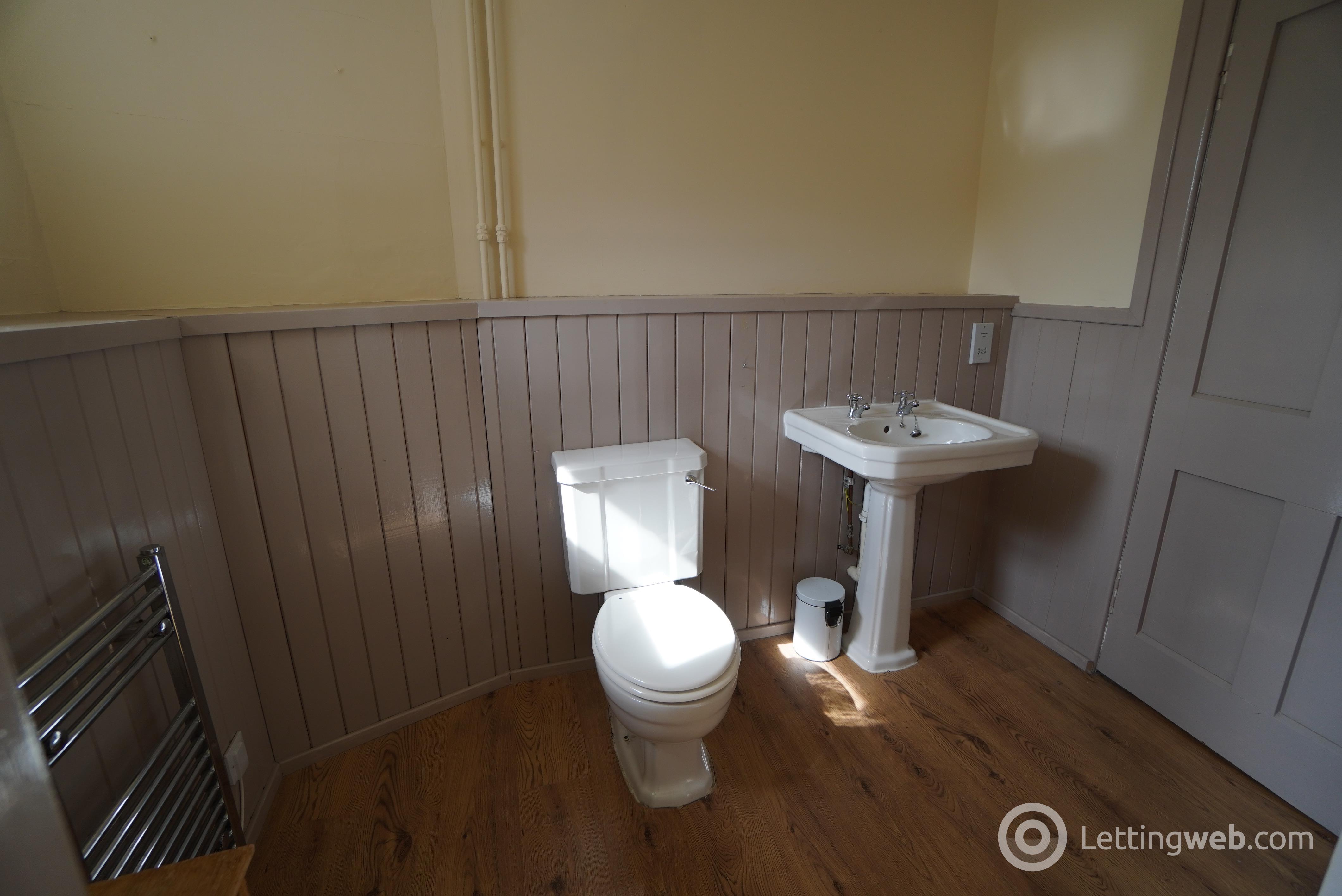 Property to rent in 4 Wester Auchentroig