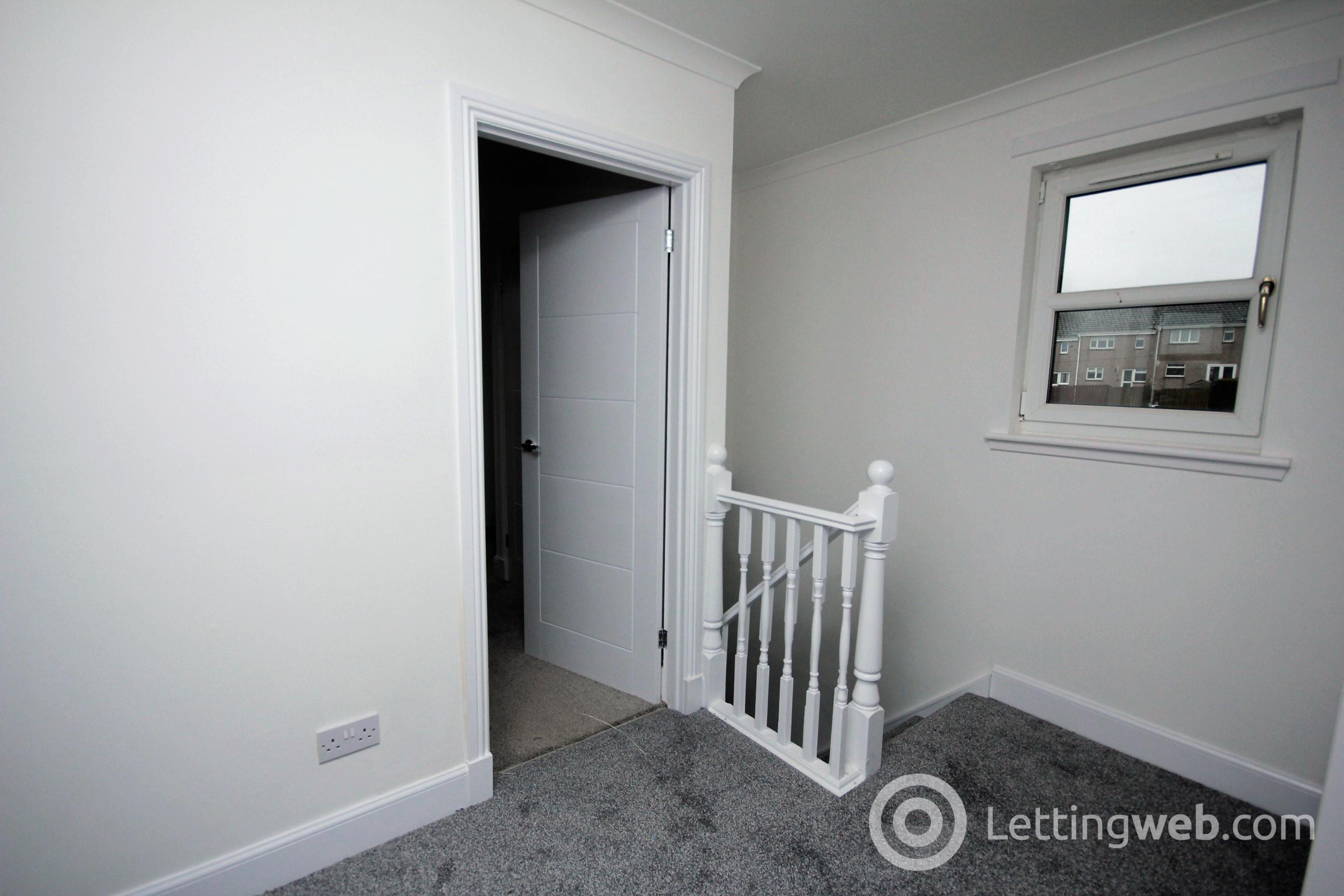 Property to rent in CASTLEVIEW AVENUE GALSTON