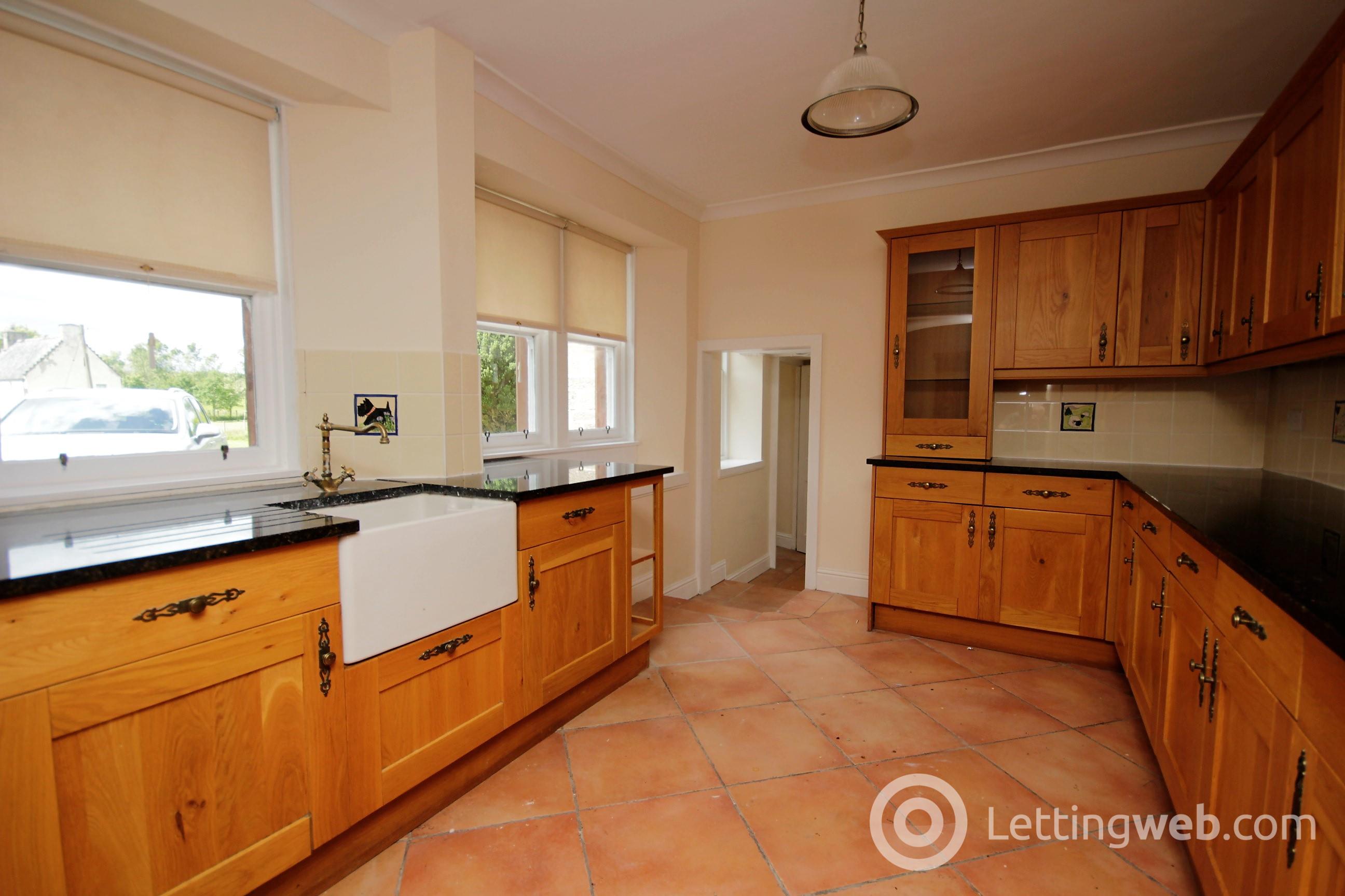 Property to rent in Auchentroig House Apt 2