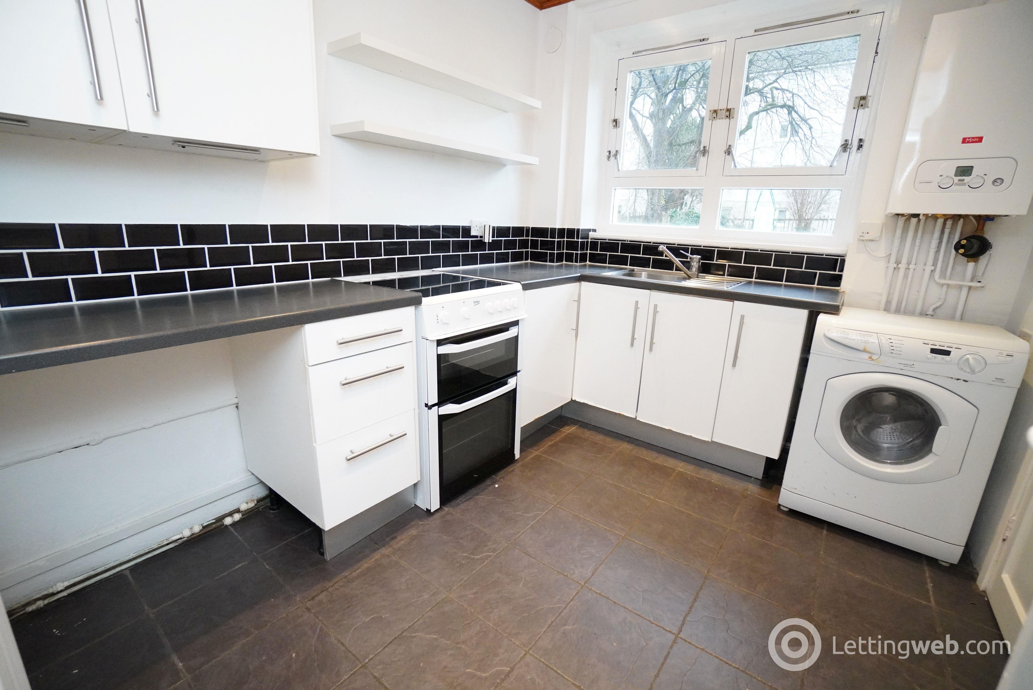 Property to rent in Thornwood Place, Woodlands