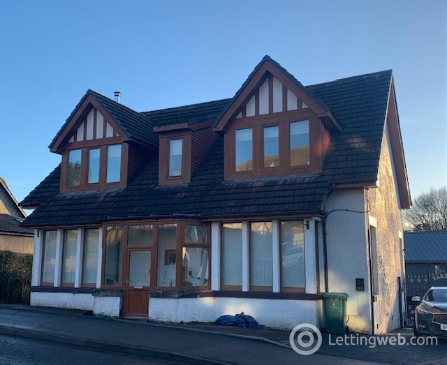 Property to rent in Glasgow Road, BLanefield