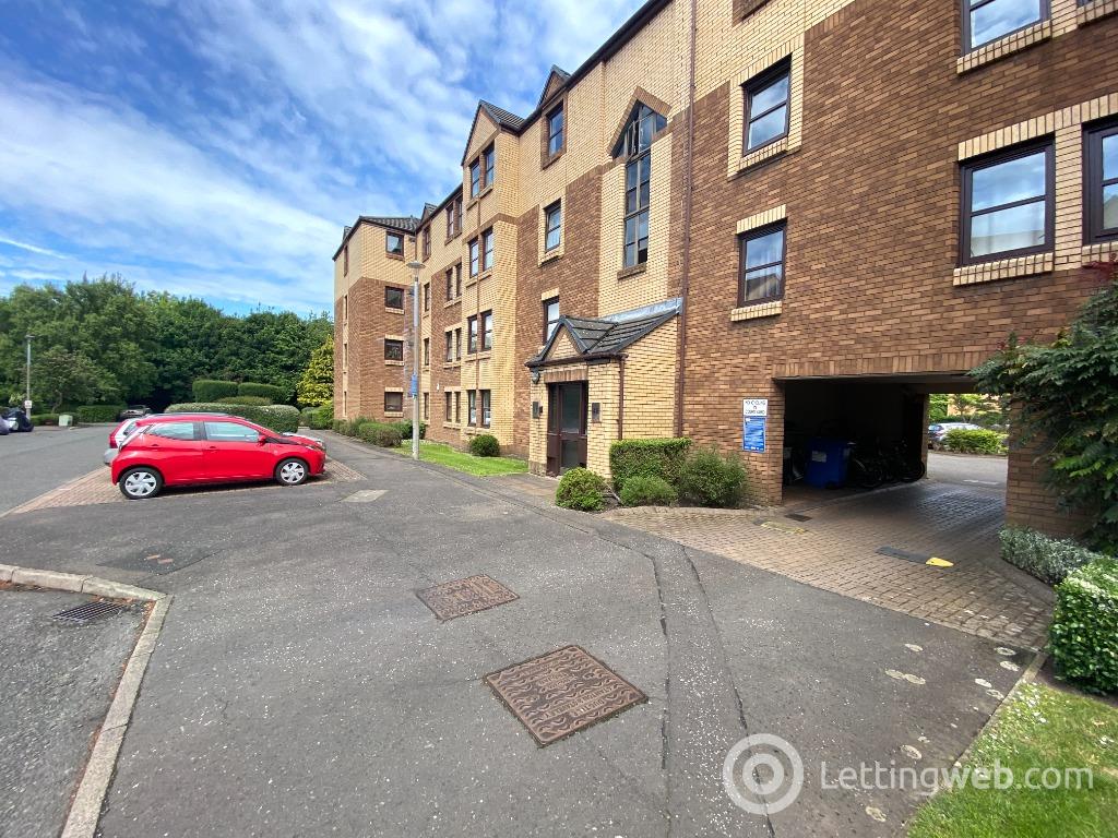 Property to rent in Craighouse Gardens, Morningside, Edinburgh, EH10 5TZ