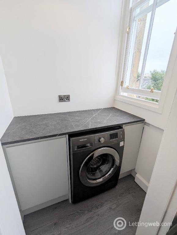 Property to rent in Montpelier Park, Bruntsfield, Edinburgh, EH10 4NJ