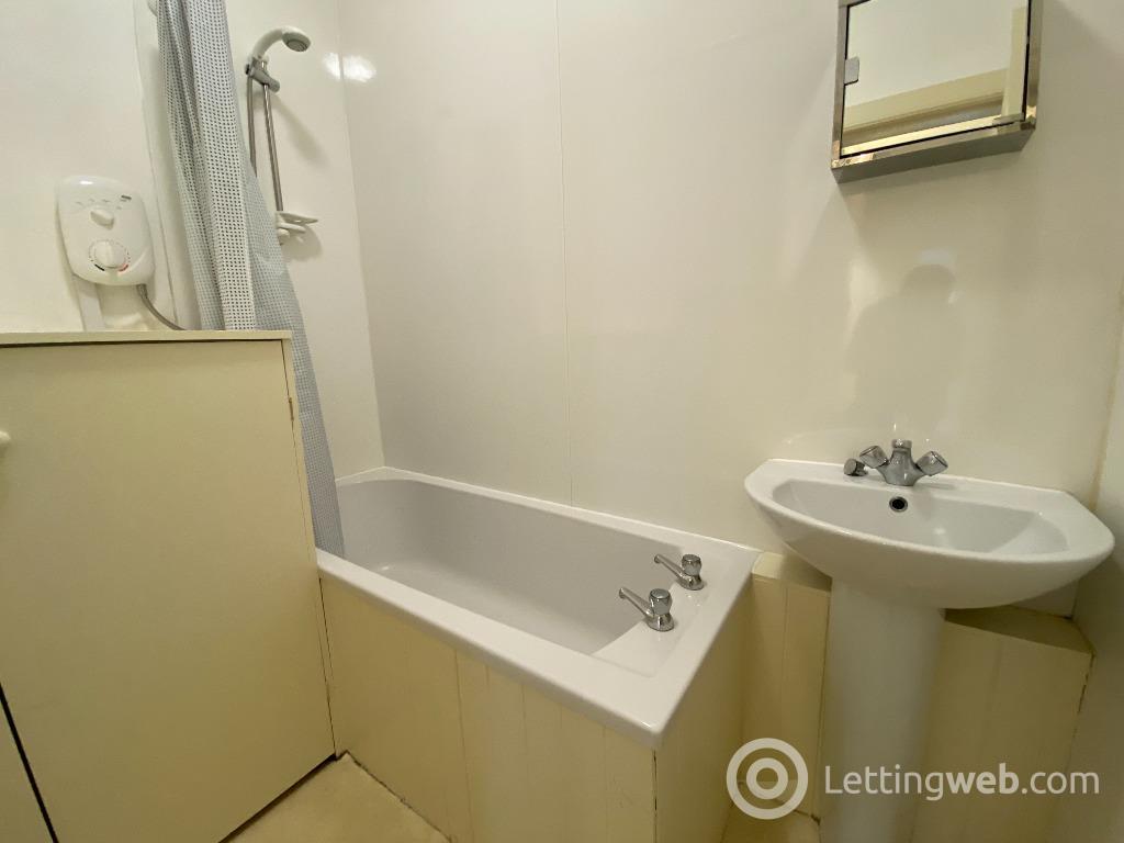 Property to rent in Prince Regent Street, Leith, Edinburgh, EH6 4AS