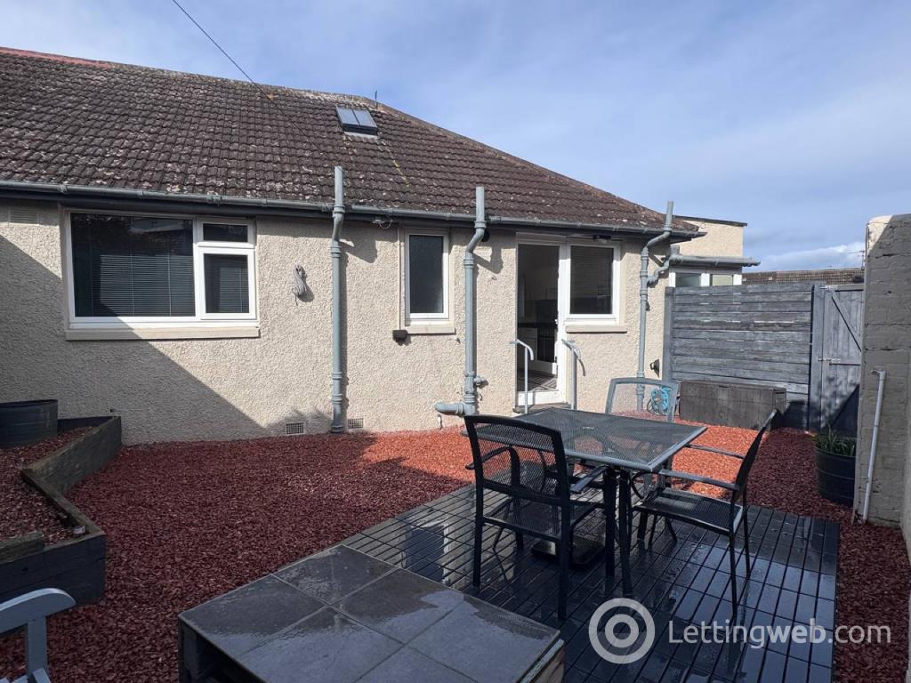 Property to rent in Kedslie Place, Liberton, Edinburgh, EH16 6NU