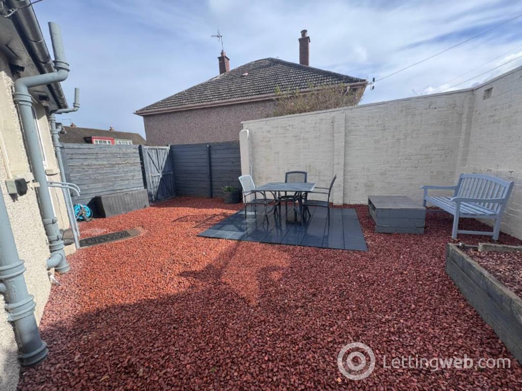 Property to rent in Kedslie Place, Liberton, Edinburgh, EH16 6NU