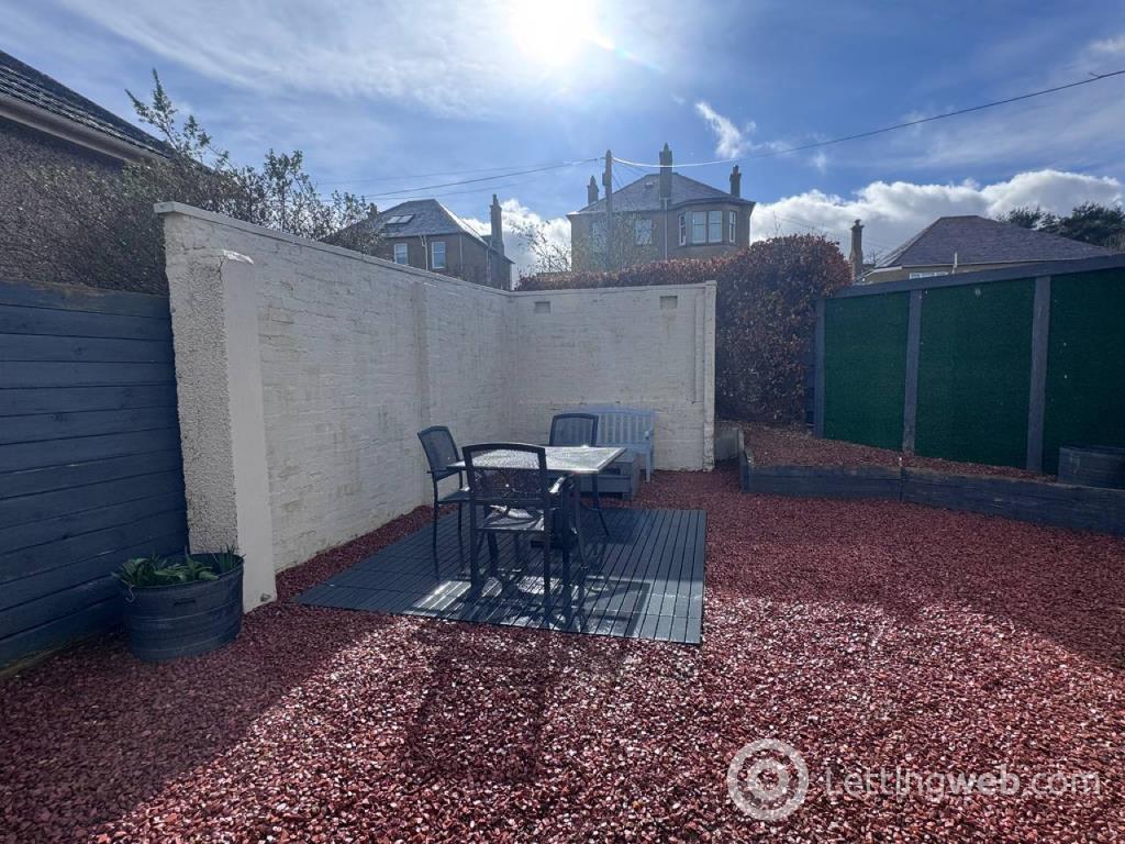 Property to rent in Kedslie Place, Liberton, Edinburgh, EH16 6NU