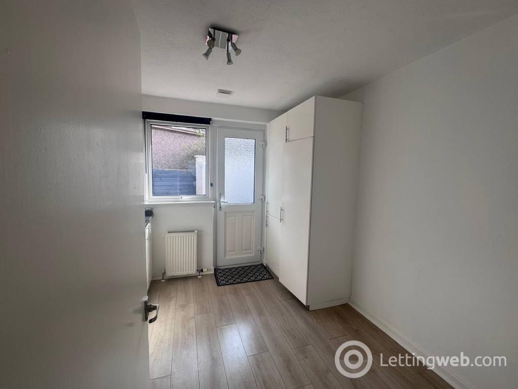 Property to rent in Kedslie Place, Liberton, Edinburgh, EH16 6NU
